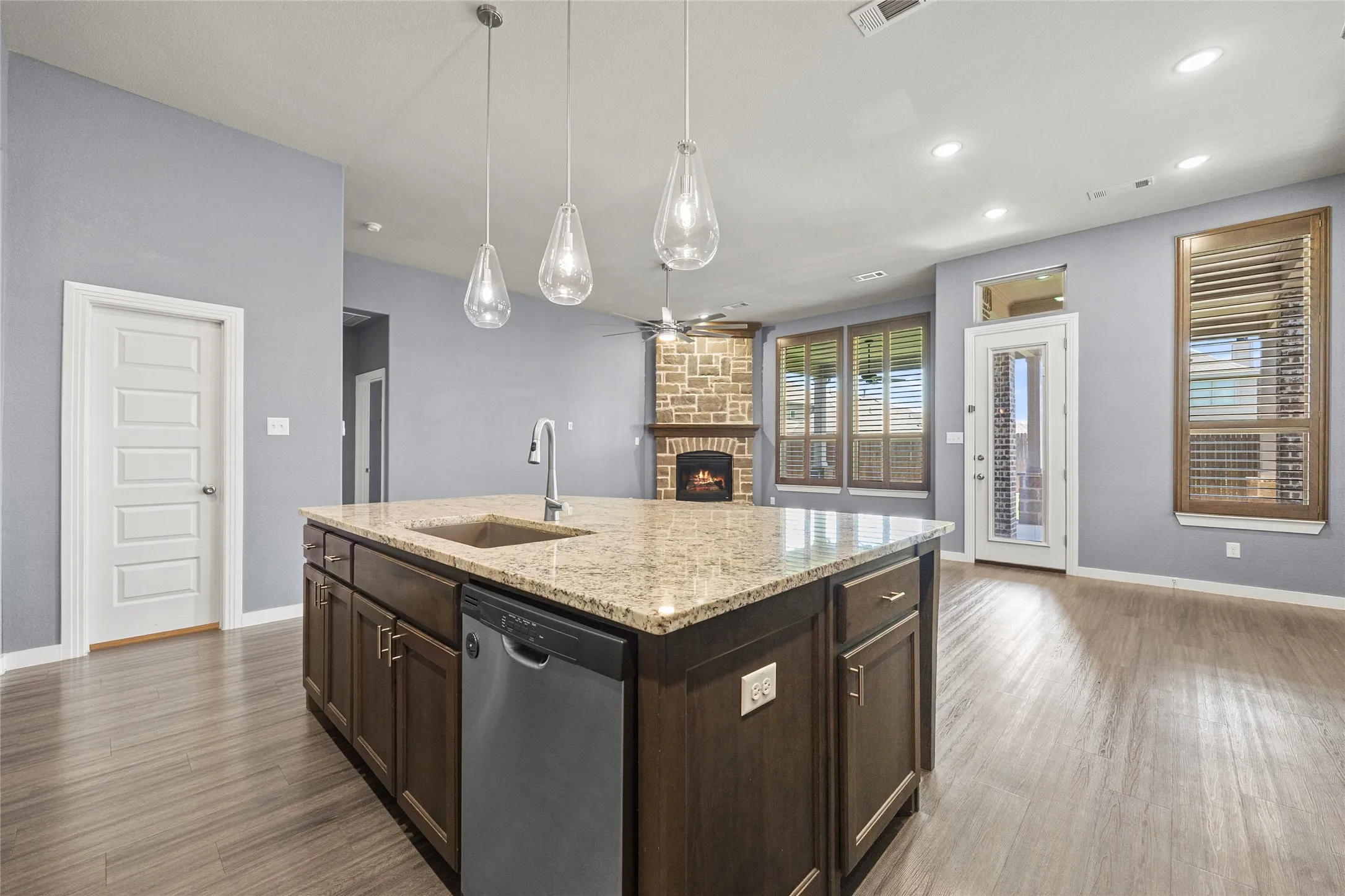 Single Family Residence For Sale in Rockwall County , 4034 Lagoon Place, Royse City, Texas 75189, 4 Bedroom, 3 Bathroom, 2 Garage spaces, 2,286 Sqft, built in 2019, mls#21284875, Real Estate Agent in Royse City, Homes For Sale in Rockwall county, Homes For Sale in Royse City, Realtor in Royse City Texas, Real Estate Brokerage Independent Realty Texas, Luminita Cordes Realtor