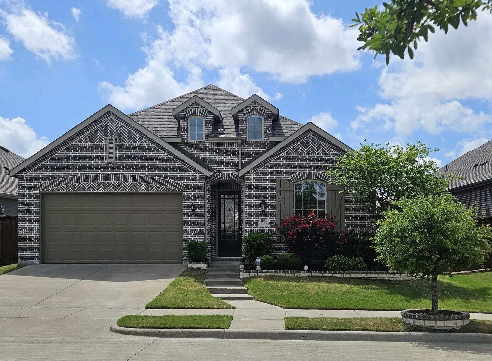 Single Family Residence For Sale in Rockwall County , 4034 Lagoon Place, Royse City, Texas 75189, 4 Bedroom, 3 Bathroom, 2 Garage spaces, 2,286 Sqft, built in 2019, mls#21284875, Real Estate Agent in Royse City, Homes For Sale in Rockwall county, Homes For Sale in Royse City, Realtor in Royse City Texas, Real Estate Brokerage Independent Realty Texas, Luminita Cordes Realtor