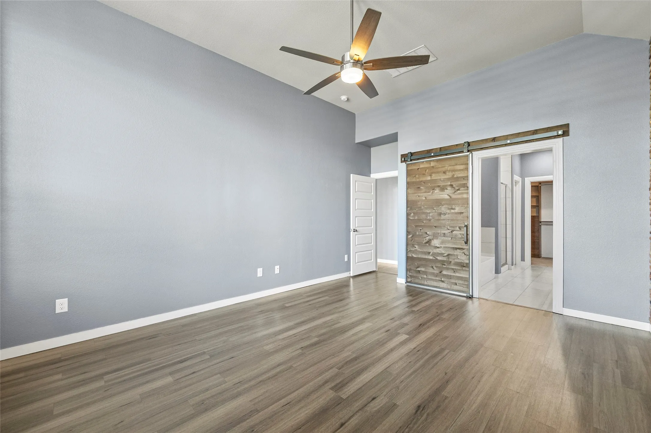 Single Family Residence For Sale in Rockwall County , 4034 Lagoon Place, Royse City, Texas 75189, 4 Bedroom, 3 Bathroom, 2 Garage spaces, 2,286 Sqft, built in 2019, mls#21284875, Real Estate Agent in Royse City, Homes For Sale in Rockwall county, Homes For Sale in Royse City, Realtor in Royse City Texas, Real Estate Brokerage Independent Realty Texas, Luminita Cordes Realtor