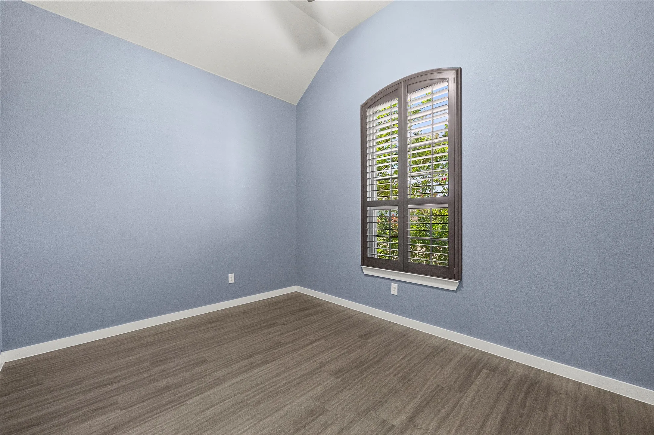Single Family Residence For Sale in Rockwall County , 4034 Lagoon Place, Royse City, Texas 75189, 4 Bedroom, 3 Bathroom, 2 Garage spaces, 2,286 Sqft, built in 2019, mls#21284875, Real Estate Agent in Royse City, Homes For Sale in Rockwall county, Homes For Sale in Royse City, Realtor in Royse City Texas, Real Estate Brokerage Independent Realty Texas, Luminita Cordes Realtor