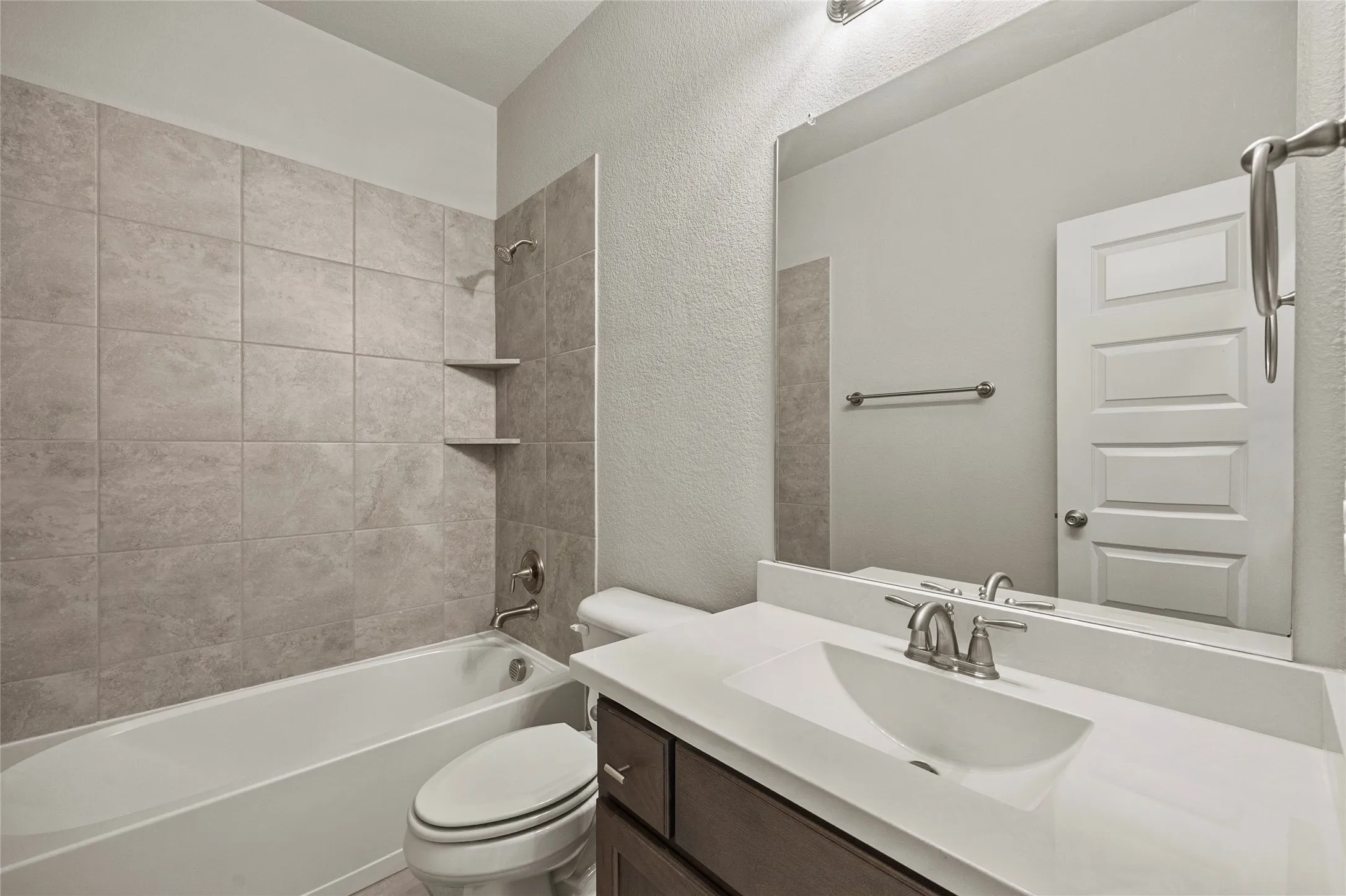 Single Family Residence For Sale in Rockwall County , 4034 Lagoon Place, Royse City, Texas 75189, 4 Bedroom, 3 Bathroom, 2 Garage spaces, 2,286 Sqft, built in 2019, mls#21284875, Real Estate Agent in Royse City, Homes For Sale in Rockwall county, Homes For Sale in Royse City, Realtor in Royse City Texas, Real Estate Brokerage Independent Realty Texas, Luminita Cordes Realtor