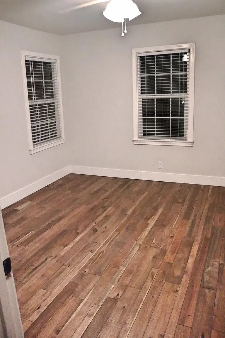 Single Family Residence For Rent in Tarrant County , 2804 W Biddison Street, Fort Worth, Texas 76109, 4 Bedroom, 3 Bathroom, Garage spaces, 2,200 Sqft, built in 1947, mls#21280475, Real Estate Agent in Fort Worth, Homes For Rent in Tarrant county, Homes For Rent in Fort Worth, Realtor in Fort Worth Texas, Real Estate Brokerage Independent Realty Texas, Luminita Cordes Realtor