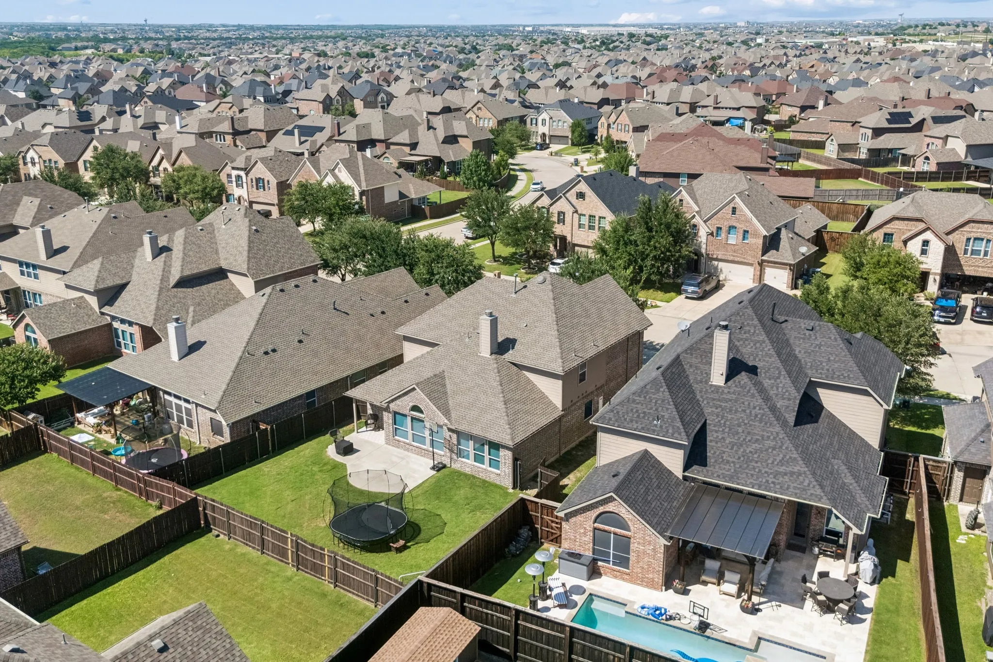 Single Family Residence For Sale in Denton County , 2452 Elm Valley Drive, Little Elm, Texas 75068, 4 Bedroom, 3 Bathroom, 2 Garage spaces, 2,645 Sqft, built in 2013, mls#21287780, Real Estate Agent in Little Elm, Homes For Sale in Denton county, Homes For Sale in Little Elm, Realtor in Little Elm Texas, Real Estate Brokerage Independent Realty Texas, Luminita Cordes Realtor