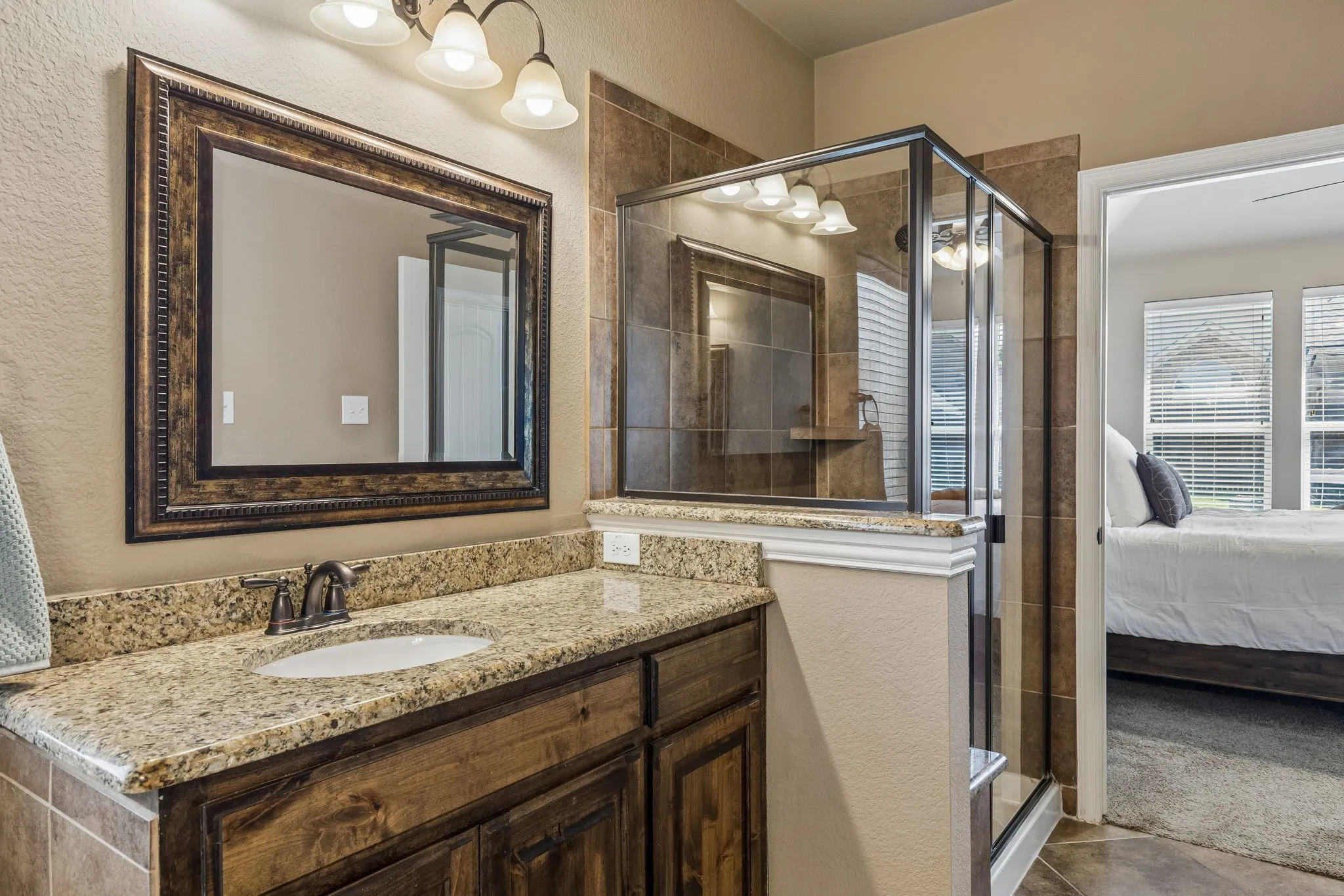 Primary Ensuite Bath