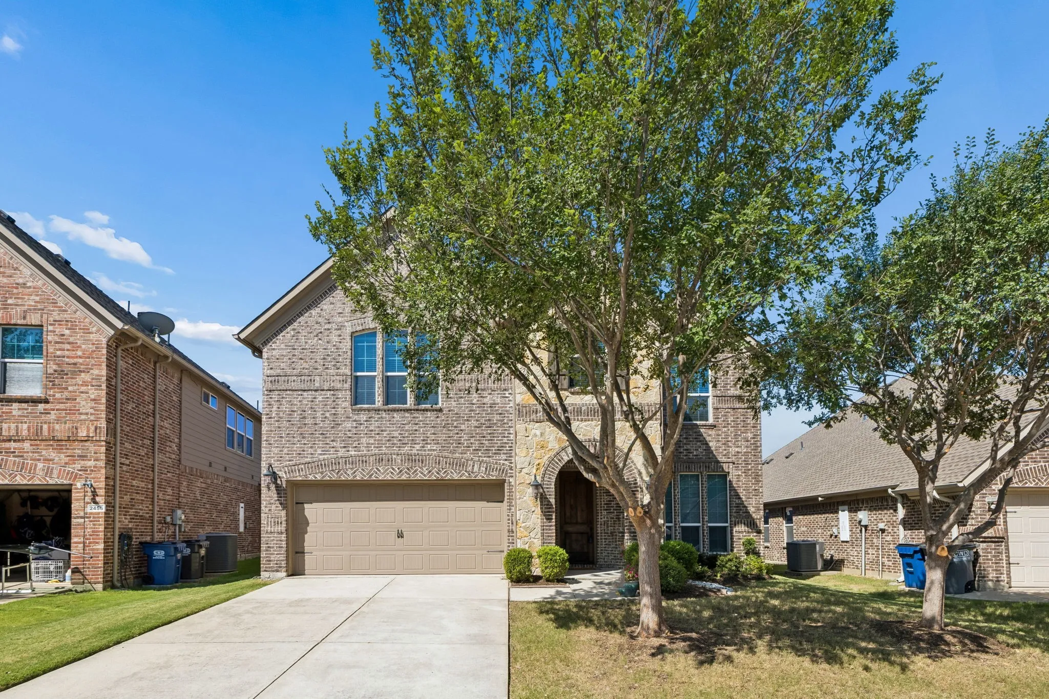 Single Family Residence For Sale in Denton County , 2452 Elm Valley Drive, Little Elm, Texas 75068, 4 Bedroom, 3 Bathroom, 2 Garage spaces, 2,645 Sqft, built in 2013, mls#21287780, Real Estate Agent in Little Elm, Homes For Sale in Denton county, Homes For Sale in Little Elm, Realtor in Little Elm Texas, Real Estate Brokerage Independent Realty Texas, Luminita Cordes Realtor