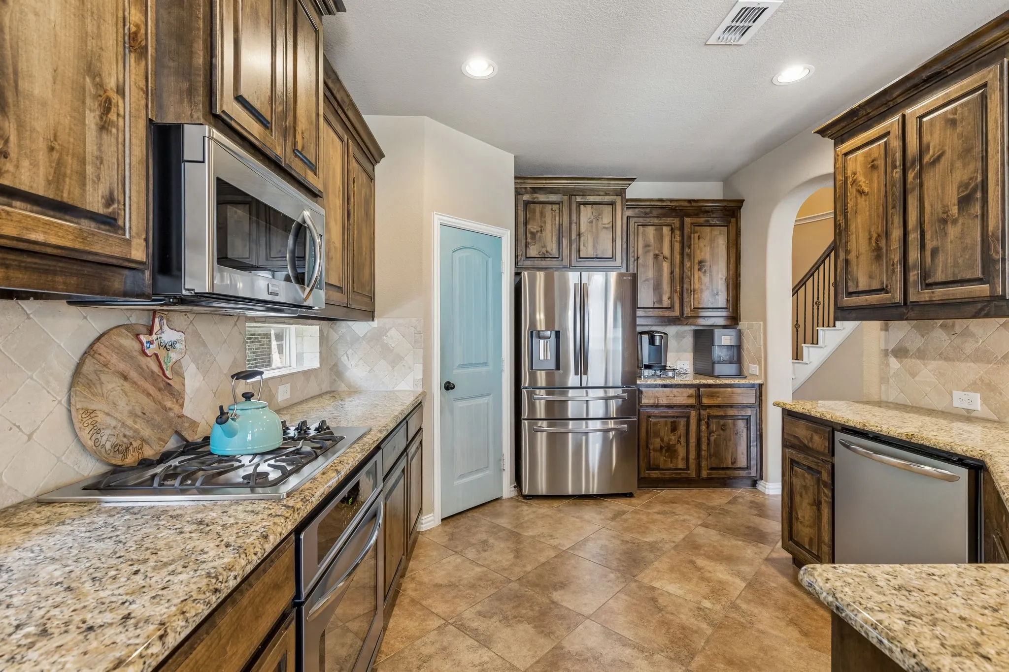 Single Family Residence For Sale in Denton County , 2452 Elm Valley Drive, Little Elm, Texas 75068, 4 Bedroom, 3 Bathroom, 2 Garage spaces, 2,645 Sqft, built in 2013, mls#21287780, Real Estate Agent in Little Elm, Homes For Sale in Denton county, Homes For Sale in Little Elm, Realtor in Little Elm Texas, Real Estate Brokerage Independent Realty Texas, Luminita Cordes Realtor