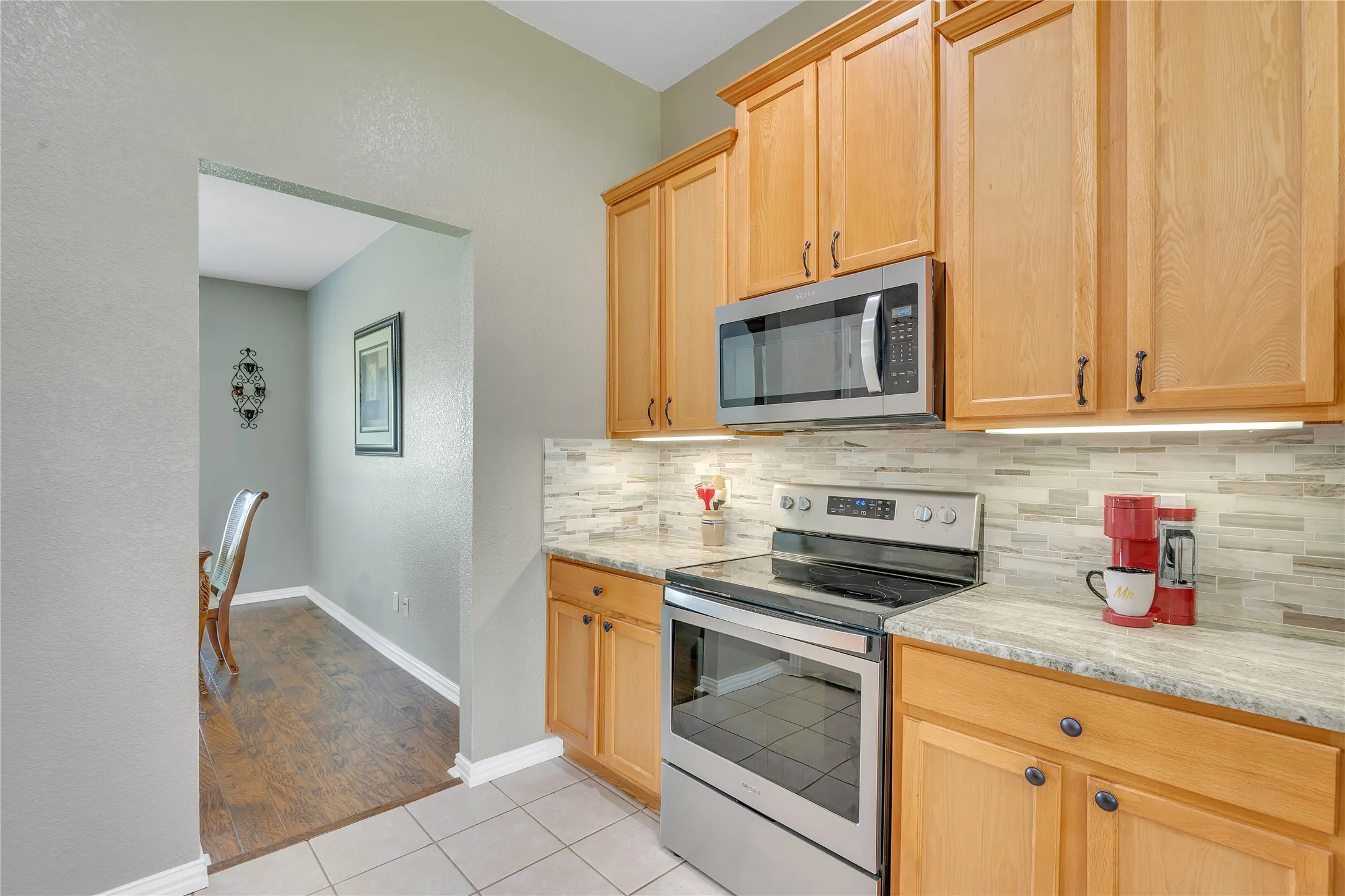 Single Family Residence For Sale in Parker County , 109 Falcons Eye Court, Weatherford, Texas 76087, 3 Bedroom, 2 Bathroom, 2 Garage spaces, 2,059 Sqft, built in 2006, mls#21270222, Real Estate Agent in Weatherford, Homes For Sale in Parker county, Homes For Sale in Weatherford, Realtor in Weatherford Texas, Real Estate Brokerage Independent Realty Texas, Luminita Cordes Realtor