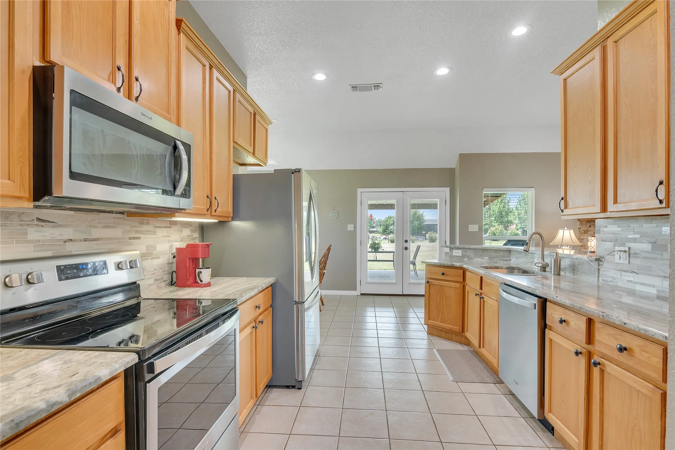 Single Family Residence For Sale in Parker County , 109 Falcons Eye Court, Weatherford, Texas 76087, 3 Bedroom, 2 Bathroom, 2 Garage spaces, 2,059 Sqft, built in 2006, mls#21270222, Real Estate Agent in Weatherford, Homes For Sale in Parker county, Homes For Sale in Weatherford, Realtor in Weatherford Texas, Real Estate Brokerage Independent Realty Texas, Luminita Cordes Realtor