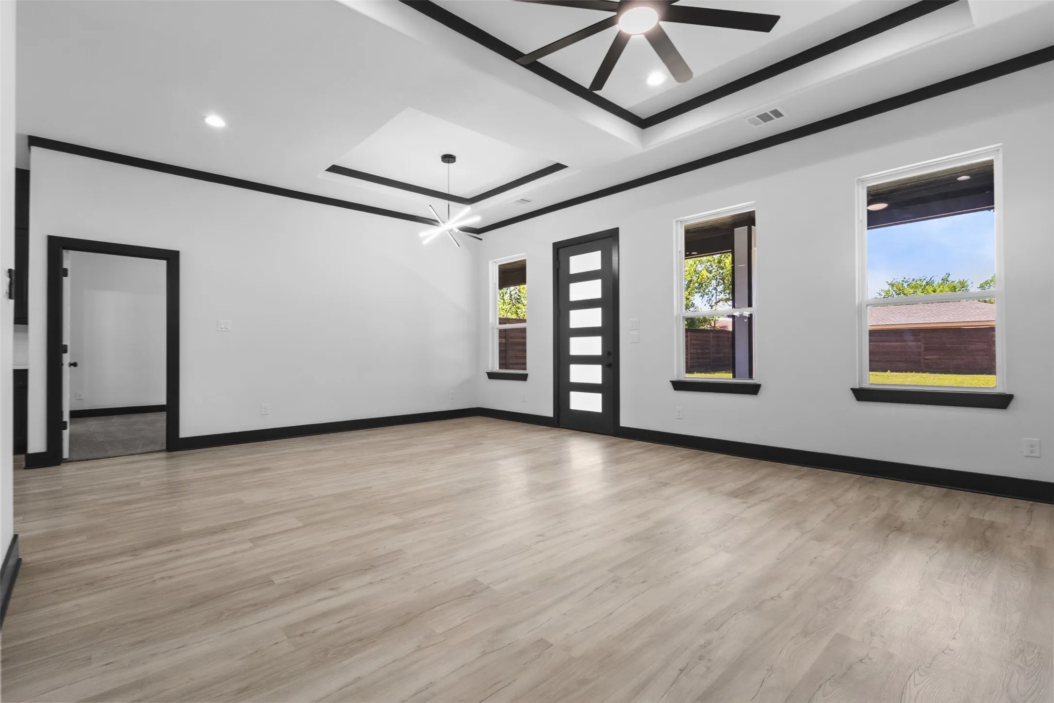 Single Family Residence For Sale in Dallas County , 613 N Dwight Avenue, Dallas, Texas 75211, 4 Bedroom, 2 Bathroom, 2 Garage spaces, 1,894 Sqft, built in 2026, mls#21289646, Real Estate Agent in Dallas, Homes For Sale in Dallas county, Homes For Sale in Dallas, Realtor in Dallas Texas, Real Estate Brokerage Independent Realty Texas, Luminita Cordes Realtor