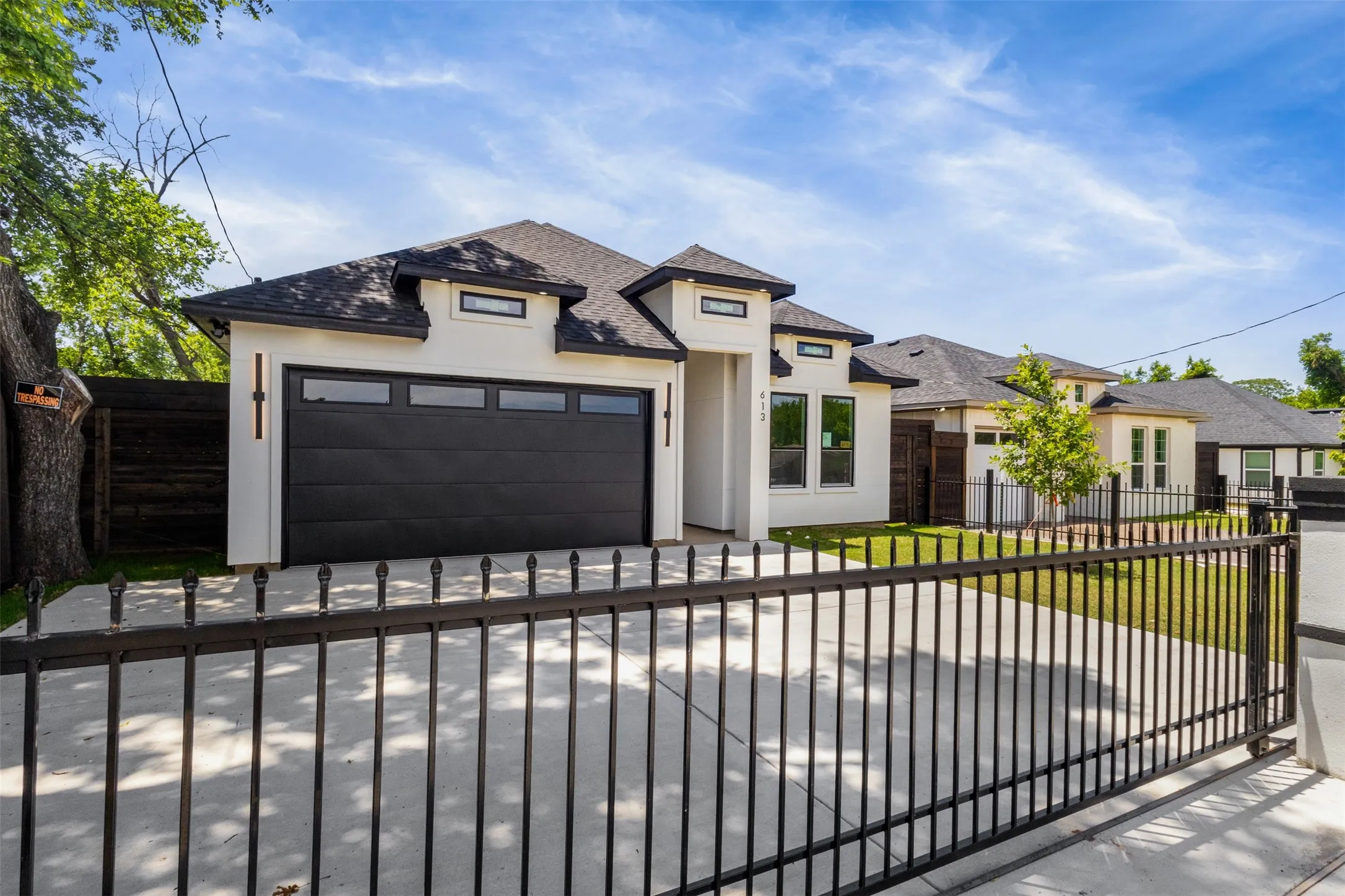 Single Family Residence For Sale in Dallas County , 613 N Dwight Avenue, Dallas, Texas 75211, 4 Bedroom, 2 Bathroom, 2 Garage spaces, 1,894 Sqft, built in 2026, mls#21289646, Real Estate Agent in Dallas, Homes For Sale in Dallas county, Homes For Sale in Dallas, Realtor in Dallas Texas, Real Estate Brokerage Independent Realty Texas, Luminita Cordes Realtor