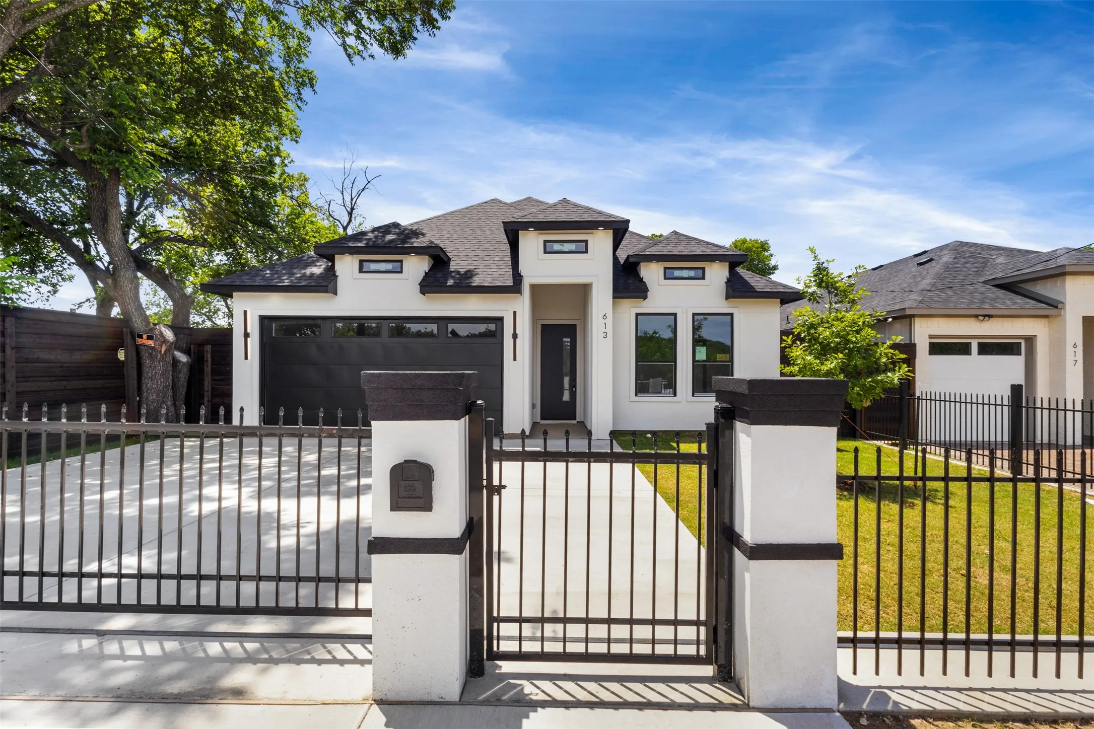 Single Family Residence For Sale in Dallas County , 613 N Dwight Avenue, Dallas, Texas 75211, 4 Bedroom, 2 Bathroom, 2 Garage spaces, 1,894 Sqft, built in 2026, mls#21289646, Real Estate Agent in Dallas, Homes For Sale in Dallas county, Homes For Sale in Dallas, Realtor in Dallas Texas, Real Estate Brokerage Independent Realty Texas, Luminita Cordes Realtor