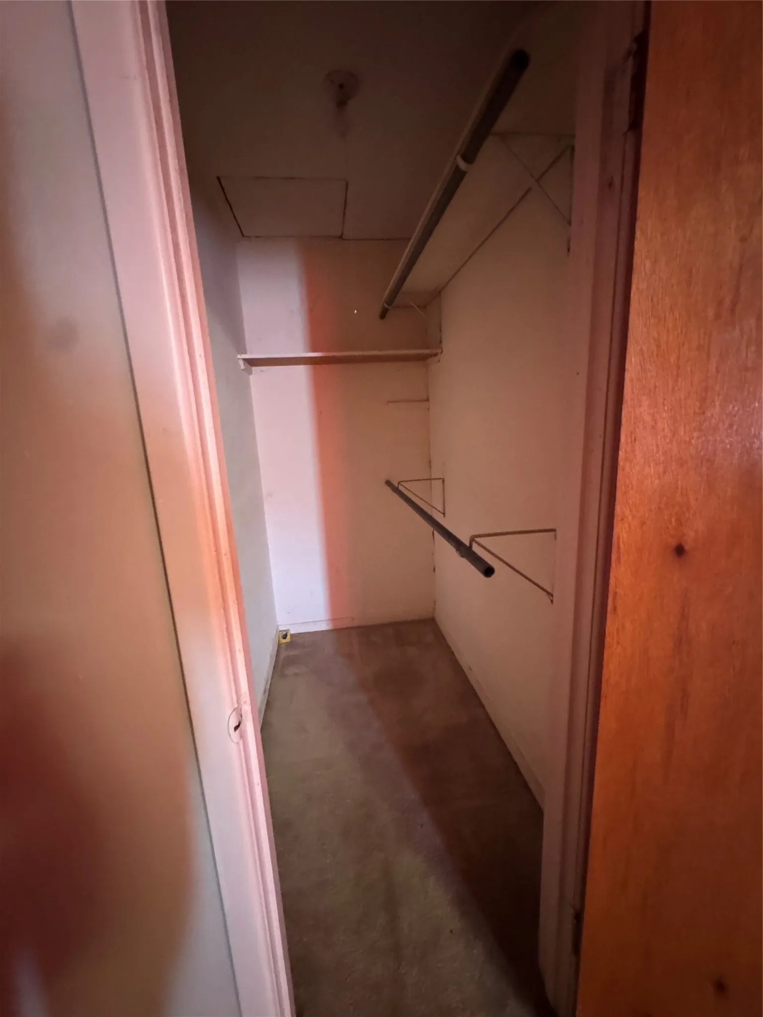 Single Family Residence For Sale in Wood County , 259 Lone Oak Drive, Hawkins, Texas 75765, 4 Bedroom, 2 Bathroom, 2 Garage spaces, 2,020 Sqft, built in 1970, mls#21290225, Real Estate Agent in Hawkins, Homes For Sale in Wood county, Homes For Sale in Hawkins, Realtor in Hawkins Texas, Real Estate Brokerage Independent Realty Texas, Luminita Cordes Realtor