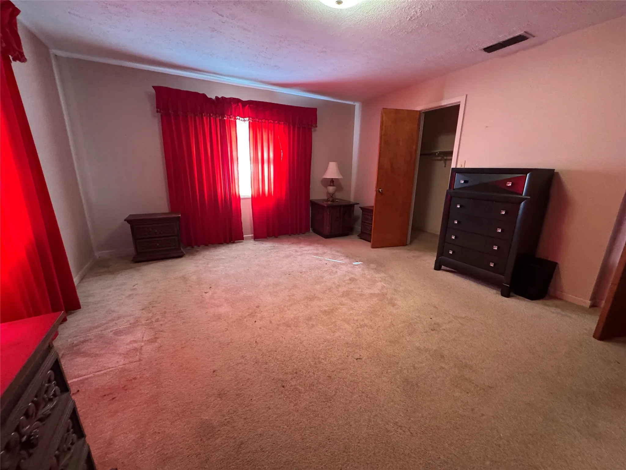 Single Family Residence For Sale in Wood County , 259 Lone Oak Drive, Hawkins, Texas 75765, 4 Bedroom, 2 Bathroom, 2 Garage spaces, 2,020 Sqft, built in 1970, mls#21290225, Real Estate Agent in Hawkins, Homes For Sale in Wood county, Homes For Sale in Hawkins, Realtor in Hawkins Texas, Real Estate Brokerage Independent Realty Texas, Luminita Cordes Realtor