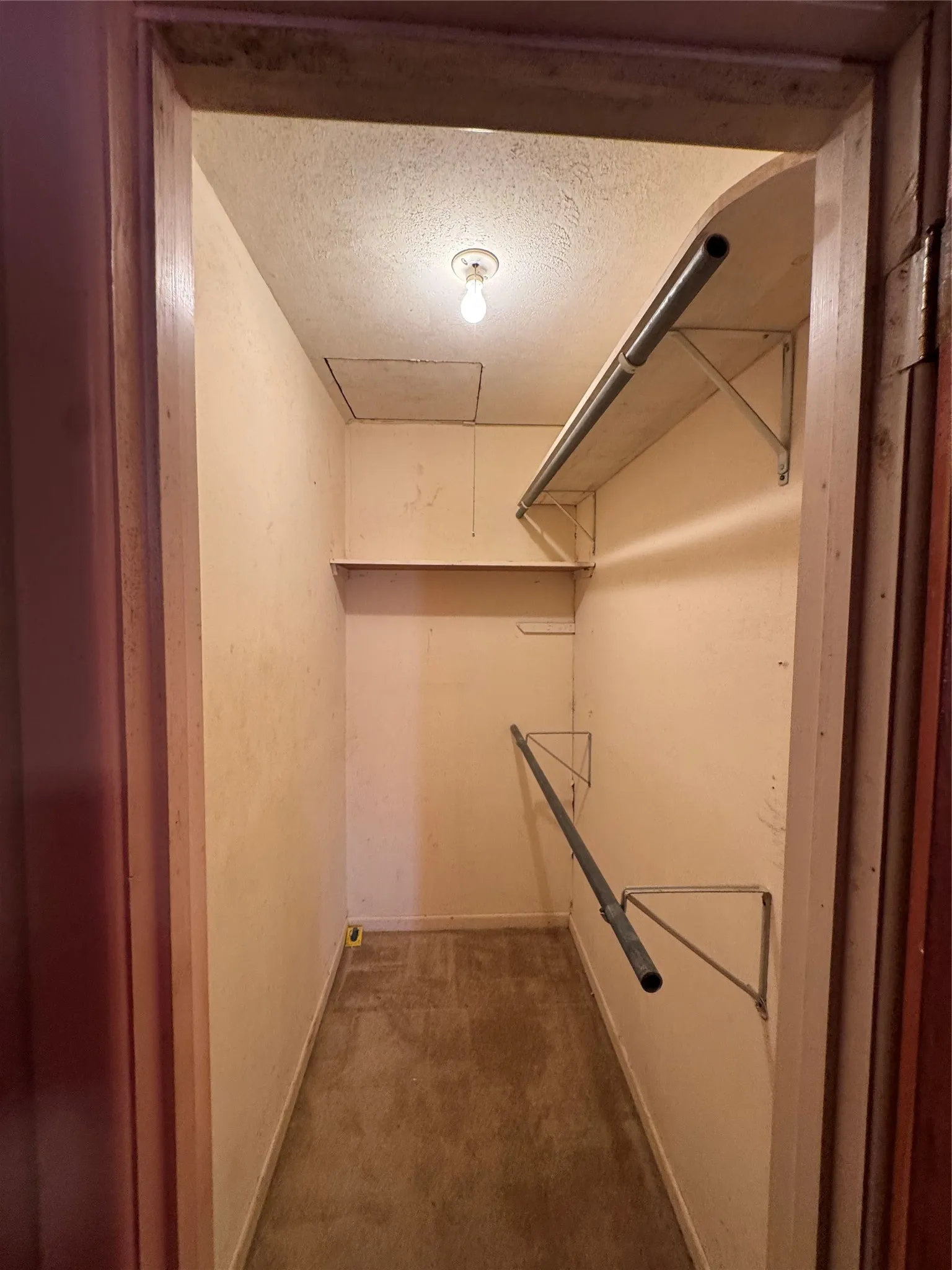 Single Family Residence For Sale in Wood County , 259 Lone Oak Drive, Hawkins, Texas 75765, 4 Bedroom, 2 Bathroom, 2 Garage spaces, 2,020 Sqft, built in 1970, mls#21290225, Real Estate Agent in Hawkins, Homes For Sale in Wood county, Homes For Sale in Hawkins, Realtor in Hawkins Texas, Real Estate Brokerage Independent Realty Texas, Luminita Cordes Realtor