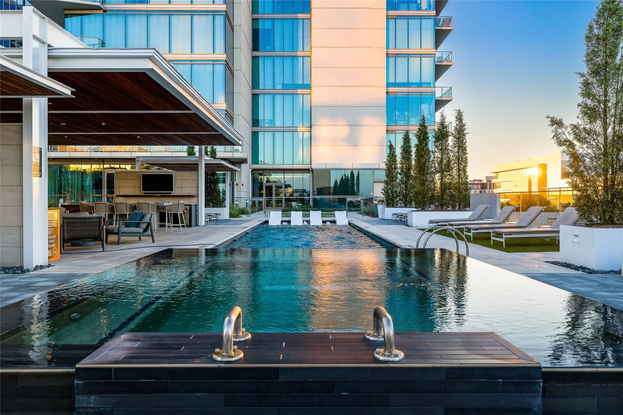 Condominium For Sale in Collin County , 7901 Windrose Avenue 504, Plano, Texas 75024, 3 Bedroom, 4 Bathroom, 2 Garage spaces, 2,589 Sqft, built in 2019, mls#21289376, Real Estate Agent in Plano, Homes For Sale in Collin county, Homes For Sale in Plano, Realtor in Plano Texas, Real Estate Brokerage Independent Realty Texas, Luminita Cordes Realtor
