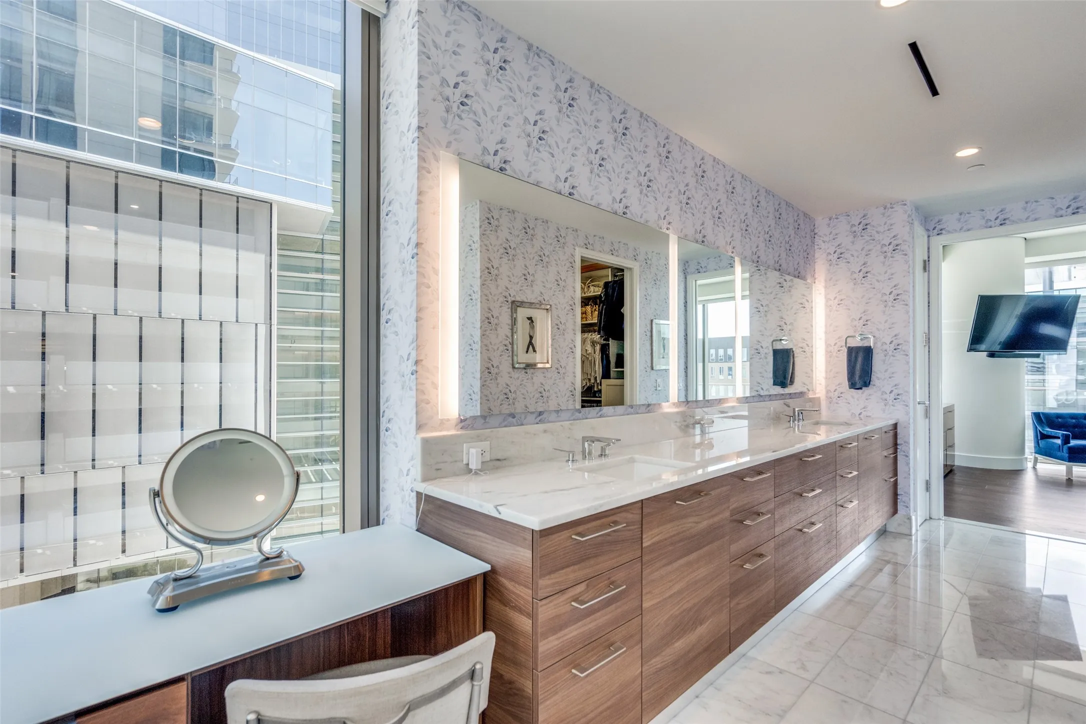Condominium For Sale in Collin County , 7901 Windrose Avenue 504, Plano, Texas 75024, 3 Bedroom, 4 Bathroom, 2 Garage spaces, 2,589 Sqft, built in 2019, mls#21289376, Real Estate Agent in Plano, Homes For Sale in Collin county, Homes For Sale in Plano, Realtor in Plano Texas, Real Estate Brokerage Independent Realty Texas, Luminita Cordes Realtor