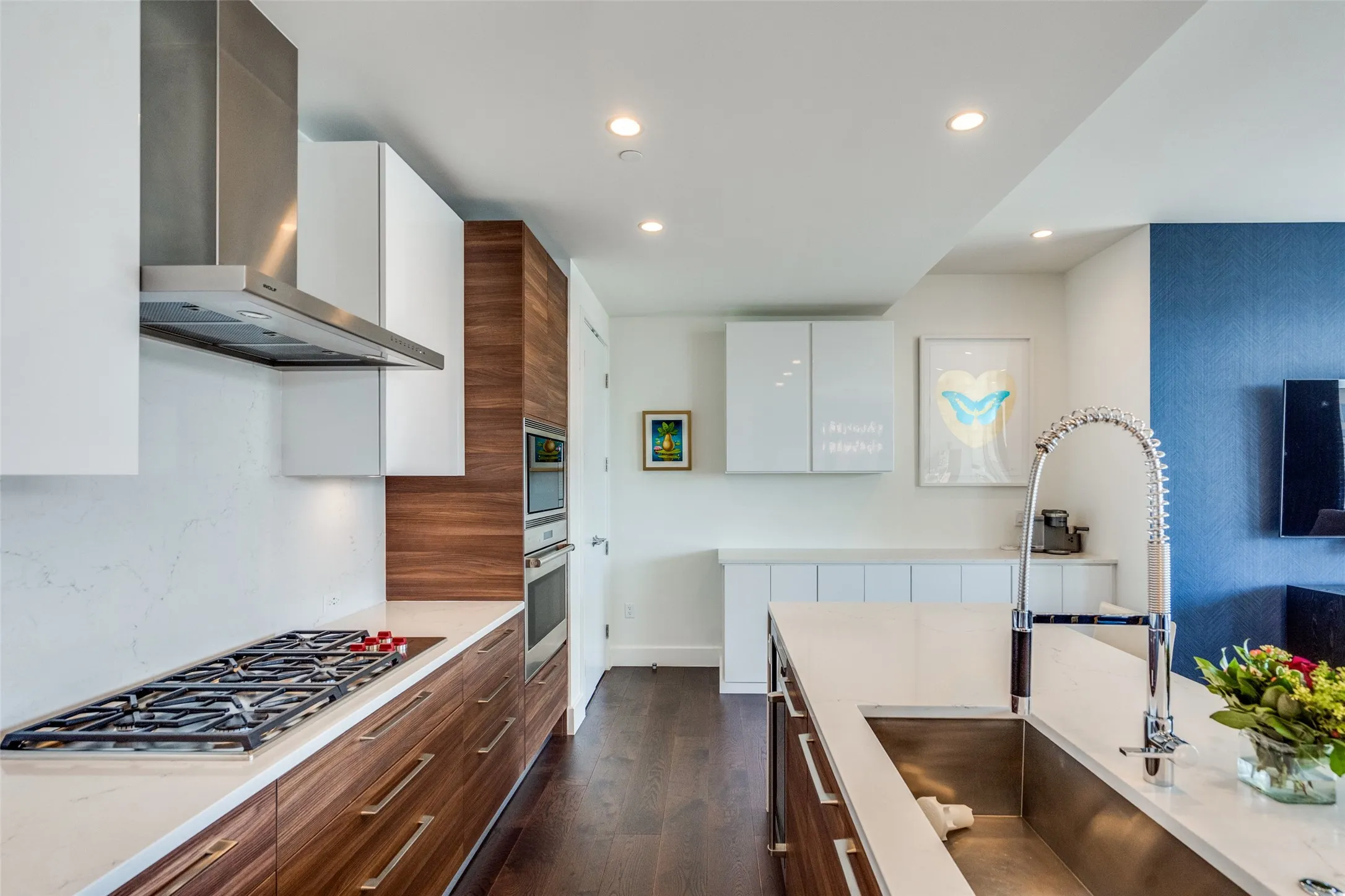 Condominium For Sale in Collin County , 7901 Windrose Avenue 504, Plano, Texas 75024, 3 Bedroom, 4 Bathroom, 2 Garage spaces, 2,589 Sqft, built in 2019, mls#21289376, Real Estate Agent in Plano, Homes For Sale in Collin county, Homes For Sale in Plano, Realtor in Plano Texas, Real Estate Brokerage Independent Realty Texas, Luminita Cordes Realtor