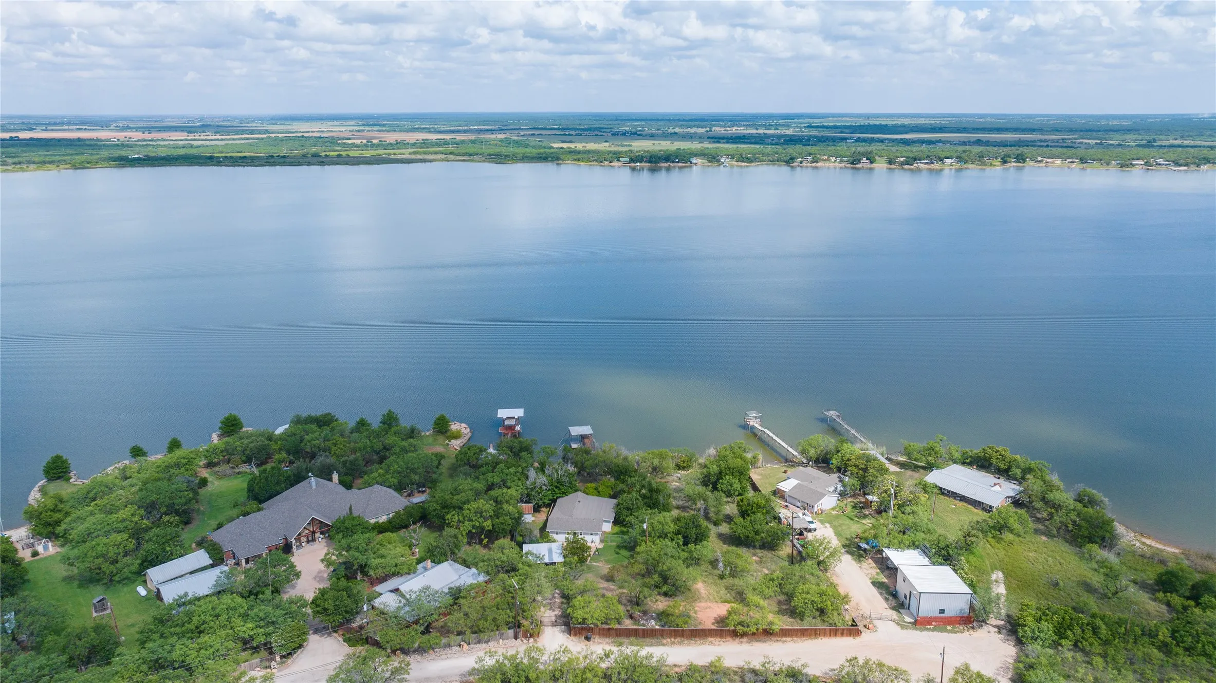 Single Family Residence For Sale in Jones County , 9732 Cove Road, Abilene, Texas 79601, 3 Bedroom, 2 Bathroom, Garage spaces, 1,759 Sqft, built in 1958, mls#21290012, Real Estate Agent in Abilene, Homes For Sale in Jones county, Homes For Sale in Abilene, Realtor in Abilene Texas, Real Estate Brokerage Independent Realty Texas, Luminita Cordes Realtor