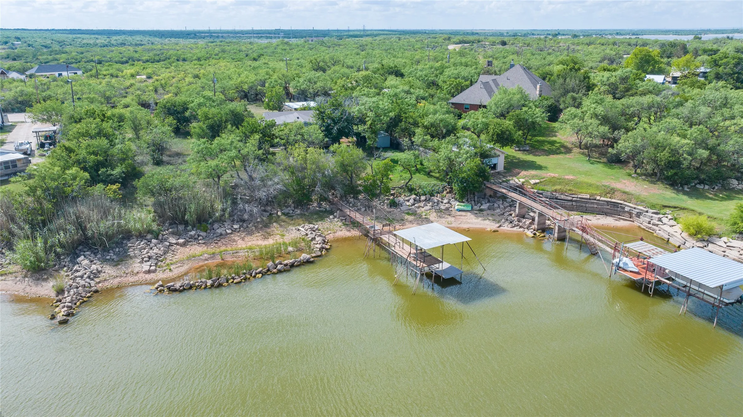 Single Family Residence For Sale in Jones County , 9732 Cove Road, Abilene, Texas 79601, 3 Bedroom, 2 Bathroom, Garage spaces, 1,759 Sqft, built in 1958, mls#21290012, Real Estate Agent in Abilene, Homes For Sale in Jones county, Homes For Sale in Abilene, Realtor in Abilene Texas, Real Estate Brokerage Independent Realty Texas, Luminita Cordes Realtor