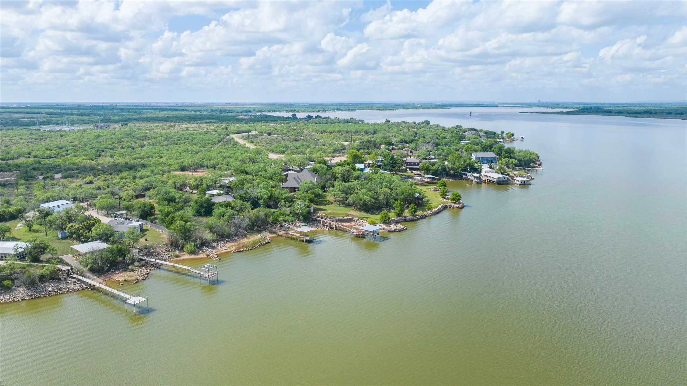 Single Family Residence For Sale in Jones County , 9732 Cove Road, Abilene, Texas 79601, 3 Bedroom, 2 Bathroom, Garage spaces, 1,759 Sqft, built in 1958, mls#21290012, Real Estate Agent in Abilene, Homes For Sale in Jones county, Homes For Sale in Abilene, Realtor in Abilene Texas, Real Estate Brokerage Independent Realty Texas, Luminita Cordes Realtor