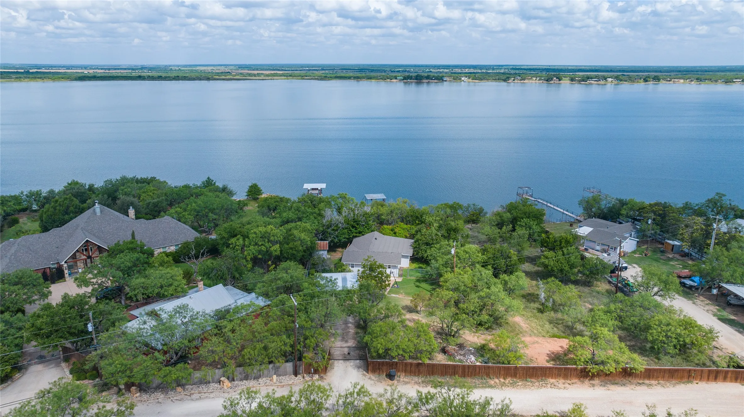 Single Family Residence For Sale in Jones County , 9732 Cove Road, Abilene, Texas 79601, 3 Bedroom, 2 Bathroom, Garage spaces, 1,759 Sqft, built in 1958, mls#21290012, Real Estate Agent in Abilene, Homes For Sale in Jones county, Homes For Sale in Abilene, Realtor in Abilene Texas, Real Estate Brokerage Independent Realty Texas, Luminita Cordes Realtor