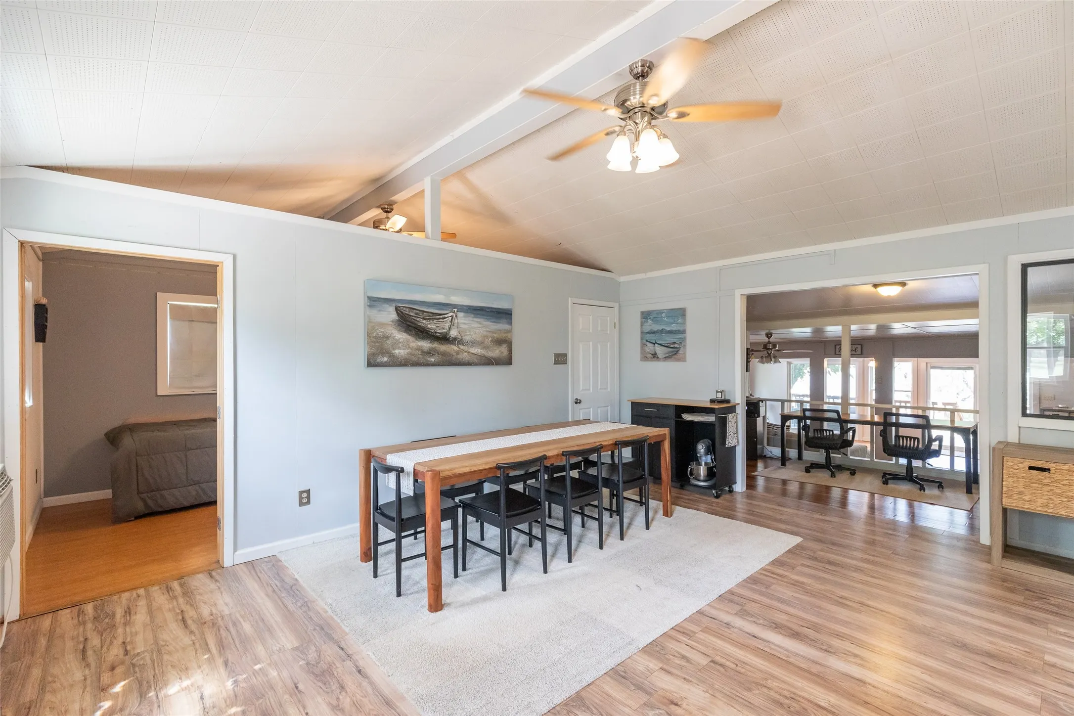 Single Family Residence For Sale in Jones County , 9732 Cove Road, Abilene, Texas 79601, 3 Bedroom, 2 Bathroom, Garage spaces, 1,759 Sqft, built in 1958, mls#21290012, Real Estate Agent in Abilene, Homes For Sale in Jones county, Homes For Sale in Abilene, Realtor in Abilene Texas, Real Estate Brokerage Independent Realty Texas, Luminita Cordes Realtor