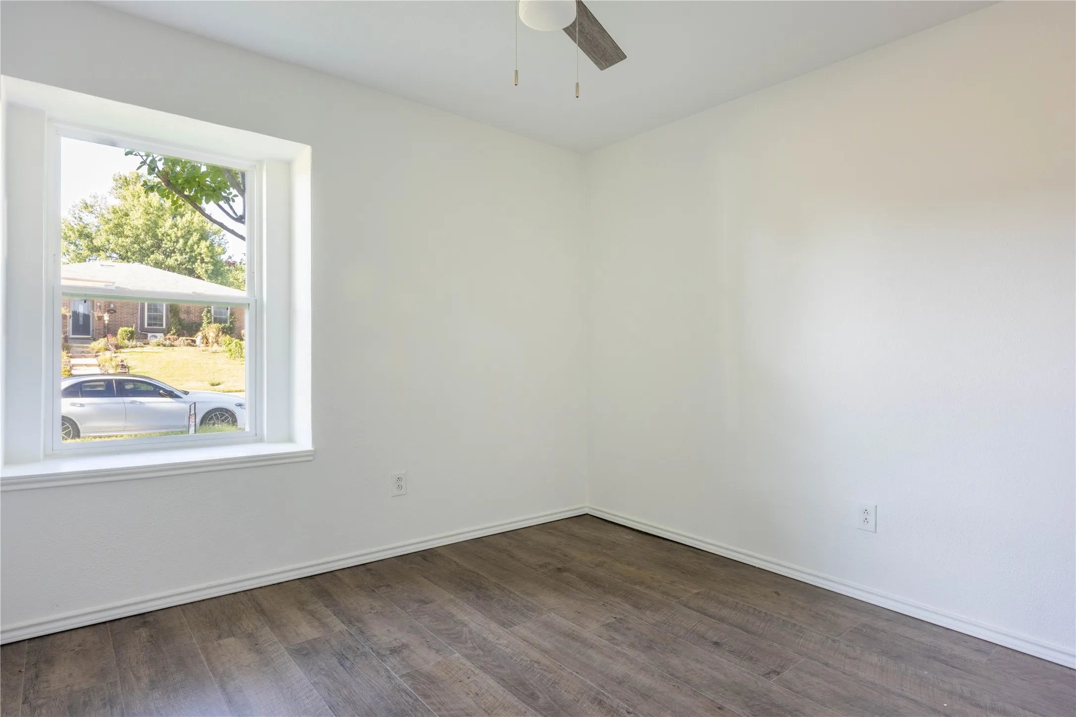 Single Family Residence For Rent in Denton County , 1734 Sterling Lane, Lewisville, Texas 75067, 3 Bedroom, 2 Bathroom, 2 Garage spaces, 1,670 Sqft, built in 1983, mls#21290218, Real Estate Agent in Lewisville, Homes For Rent in Denton county, Homes For Rent in Lewisville, Realtor in Lewisville Texas, Real Estate Brokerage Independent Realty Texas, Luminita Cordes Realtor