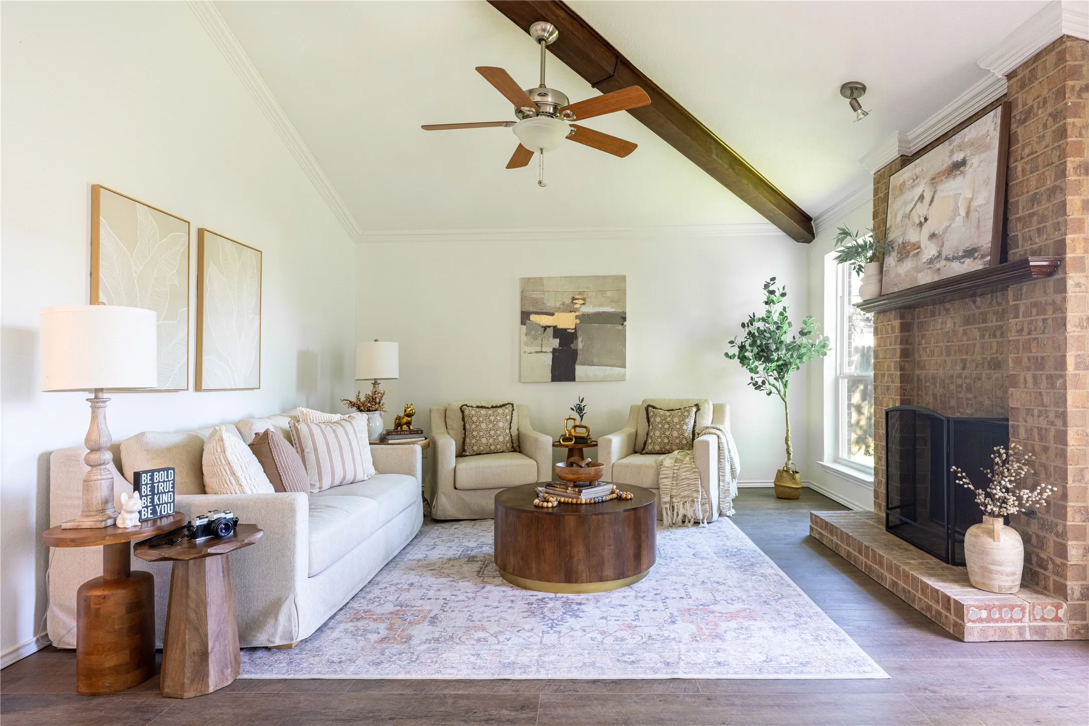 Single Family Residence For Rent in Denton County , 1734 Sterling Lane, Lewisville, Texas 75067, 3 Bedroom, 2 Bathroom, 2 Garage spaces, 1,670 Sqft, built in 1983, mls#21290218, Real Estate Agent in Lewisville, Homes For Rent in Denton county, Homes For Rent in Lewisville, Realtor in Lewisville Texas, Real Estate Brokerage Independent Realty Texas, Luminita Cordes Realtor