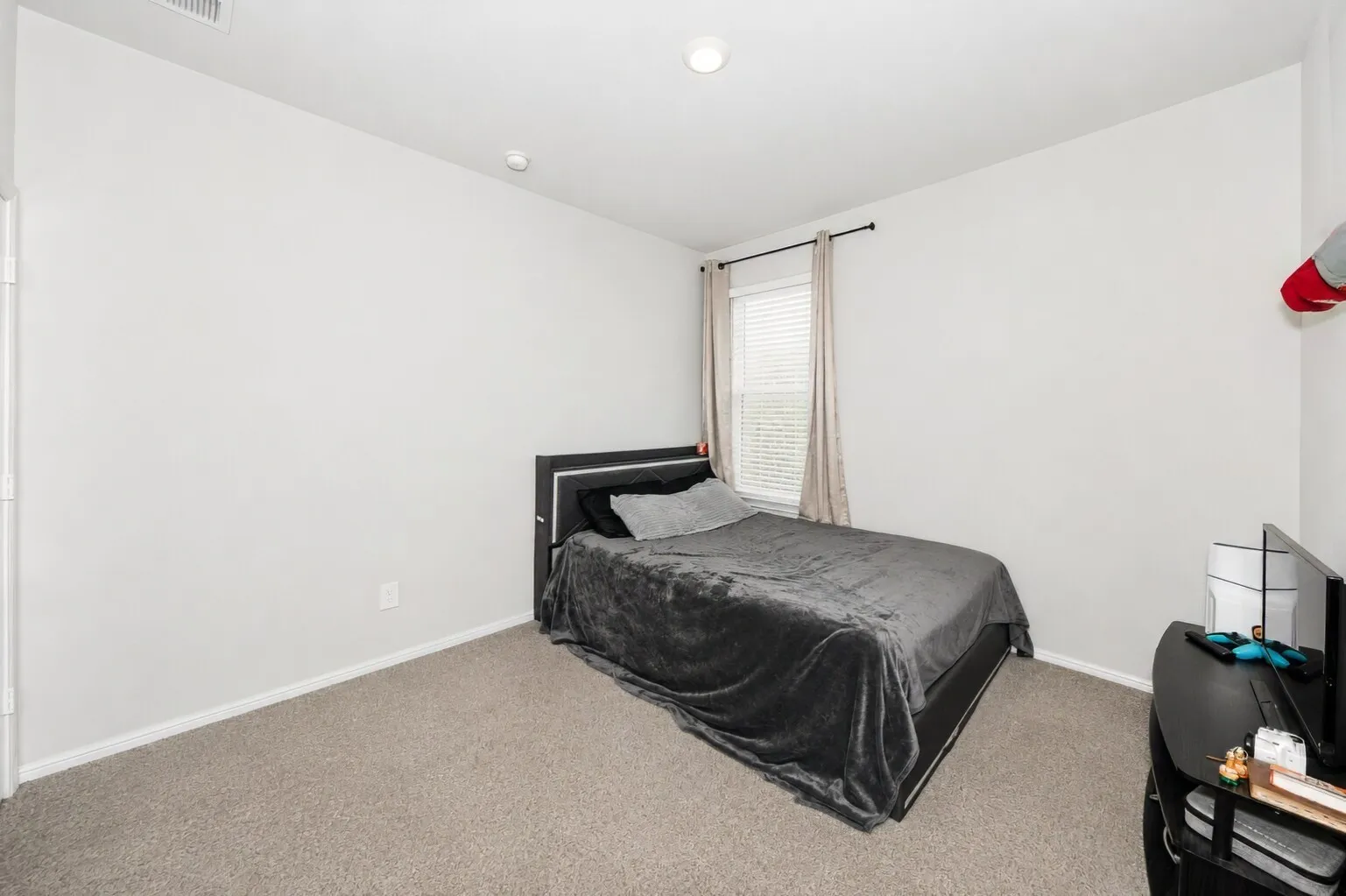 Single Family Residence For Sale in Wise County , 116 Birch Street, Boyd, Texas 76023, 4 Bedroom, 2 Bathroom, 2 Garage spaces, 1,838 Sqft, built in 2024, mls#21285266, Real Estate Agent in Boyd, Homes For Sale in Wise county, Homes For Sale in Boyd, Realtor in Boyd Texas, Real Estate Brokerage Independent Realty Texas, Luminita Cordes Realtor