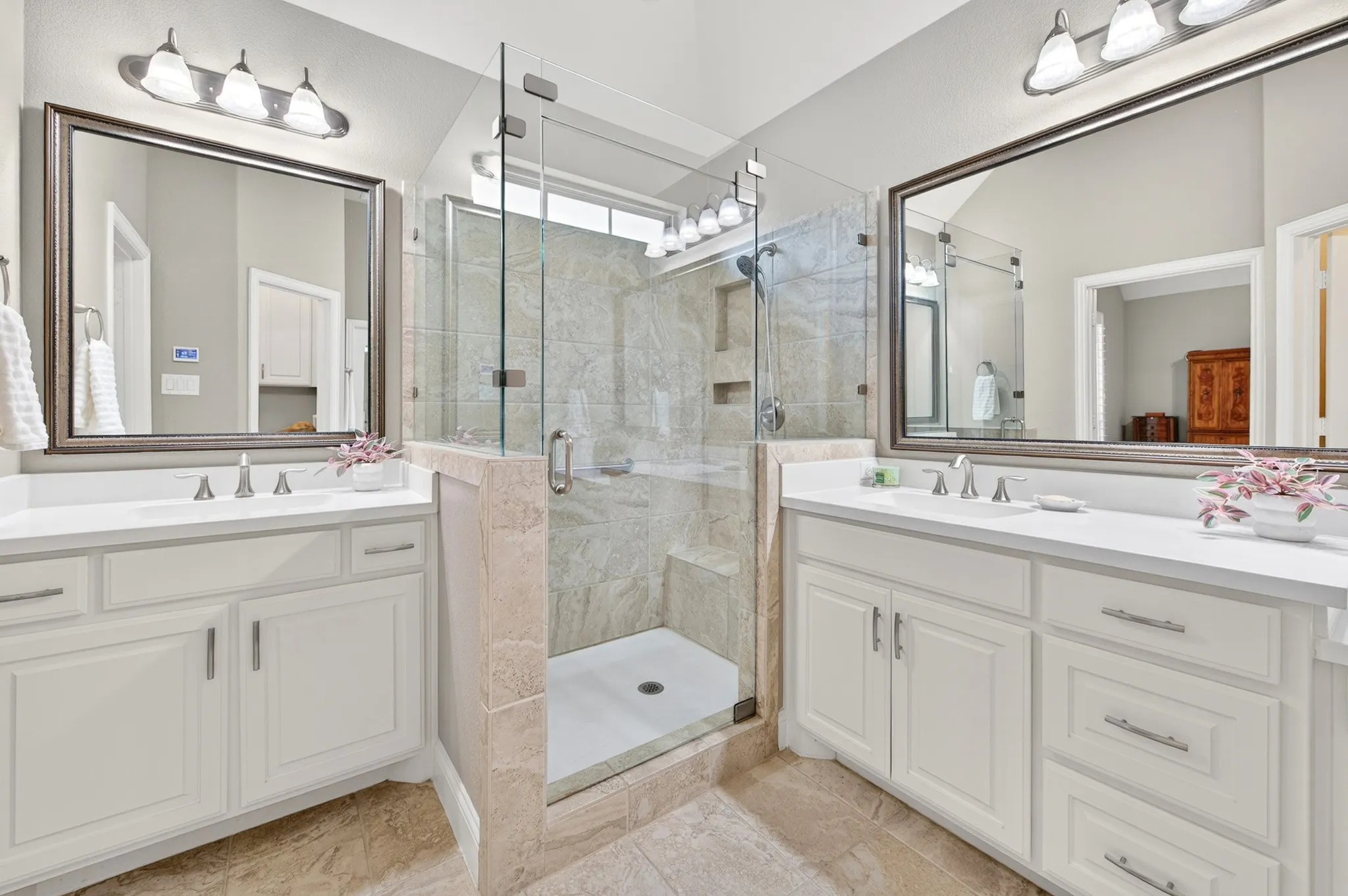 Single Family Residence For Sale in Collin County , 6612 Fortuna Lane, Mc Kinney, Texas 75070, 3 Bedroom, 2 Bathroom, 2 Garage spaces, 2,176 Sqft, built in 2015, mls#21287801, Real Estate Agent in Mc Kinney, Homes For Sale in Collin county, Homes For Sale in Mc Kinney, Realtor in Mc Kinney Texas, Real Estate Brokerage Independent Realty Texas, Luminita Cordes Realtor