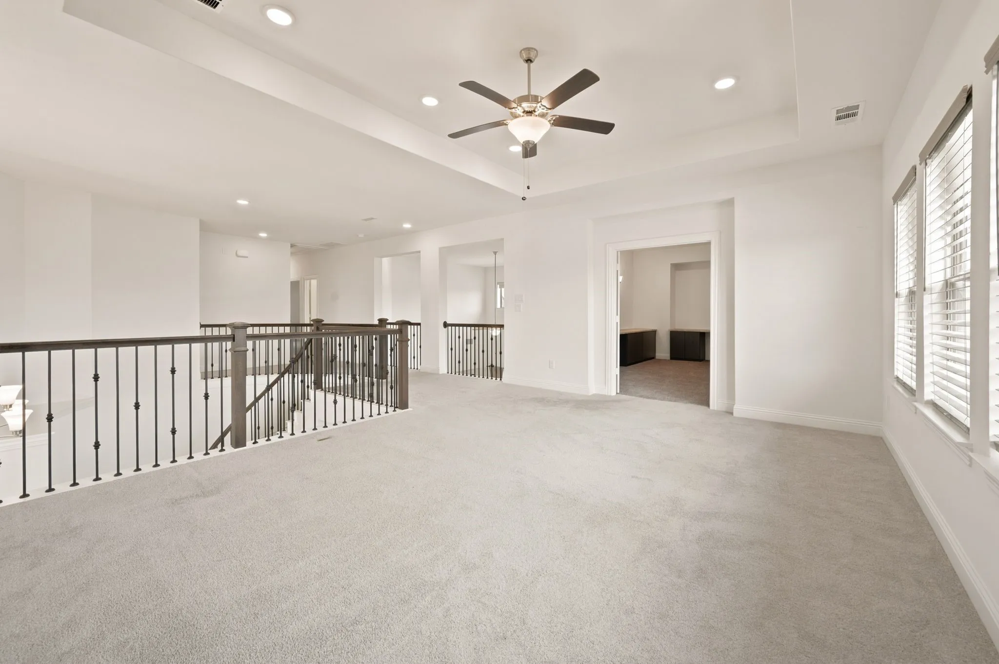 Single Family Residence For Sale in Tarrant County , 1902 Hamilton Park Drive, Mansfield, Texas 76063, 5 Bedroom, 5 Bathroom, 4 Garage spaces, 4,465 Sqft, built in 2023, mls#21289165, Real Estate Agent in Mansfield, Homes For Sale in Tarrant county, Homes For Sale in Mansfield, Realtor in Mansfield Texas, Real Estate Brokerage Independent Realty Texas, Luminita Cordes Realtor