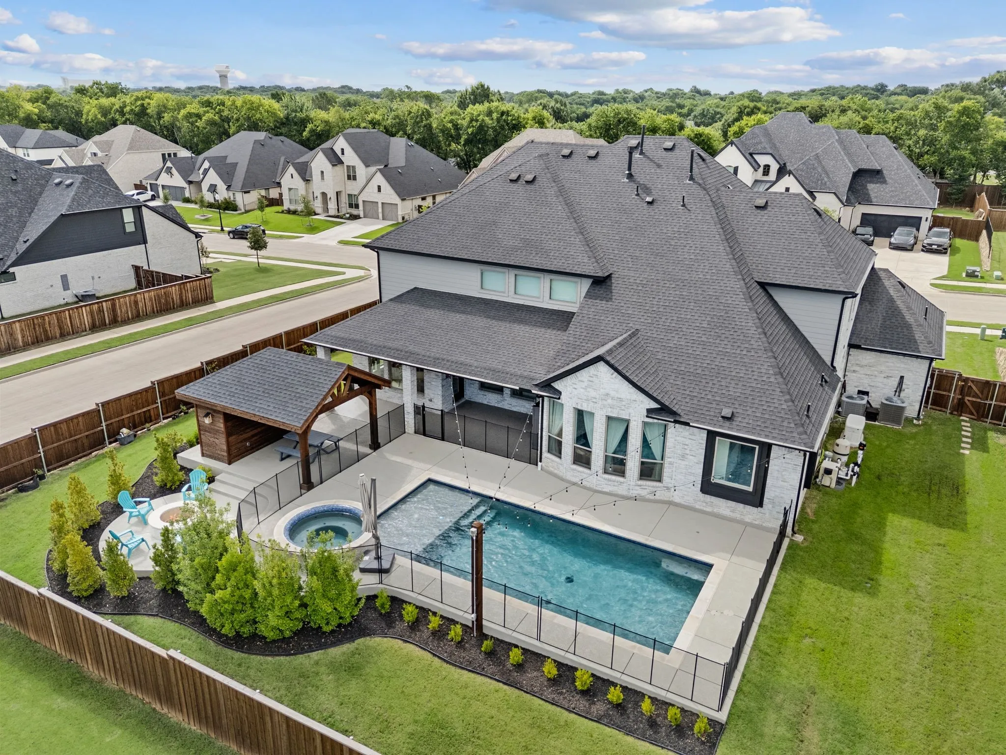 Single Family Residence For Sale in Tarrant County , 1902 Hamilton Park Drive, Mansfield, Texas 76063, 5 Bedroom, 5 Bathroom, 4 Garage spaces, 4,465 Sqft, built in 2023, mls#21289165, Real Estate Agent in Mansfield, Homes For Sale in Tarrant county, Homes For Sale in Mansfield, Realtor in Mansfield Texas, Real Estate Brokerage Independent Realty Texas, Luminita Cordes Realtor