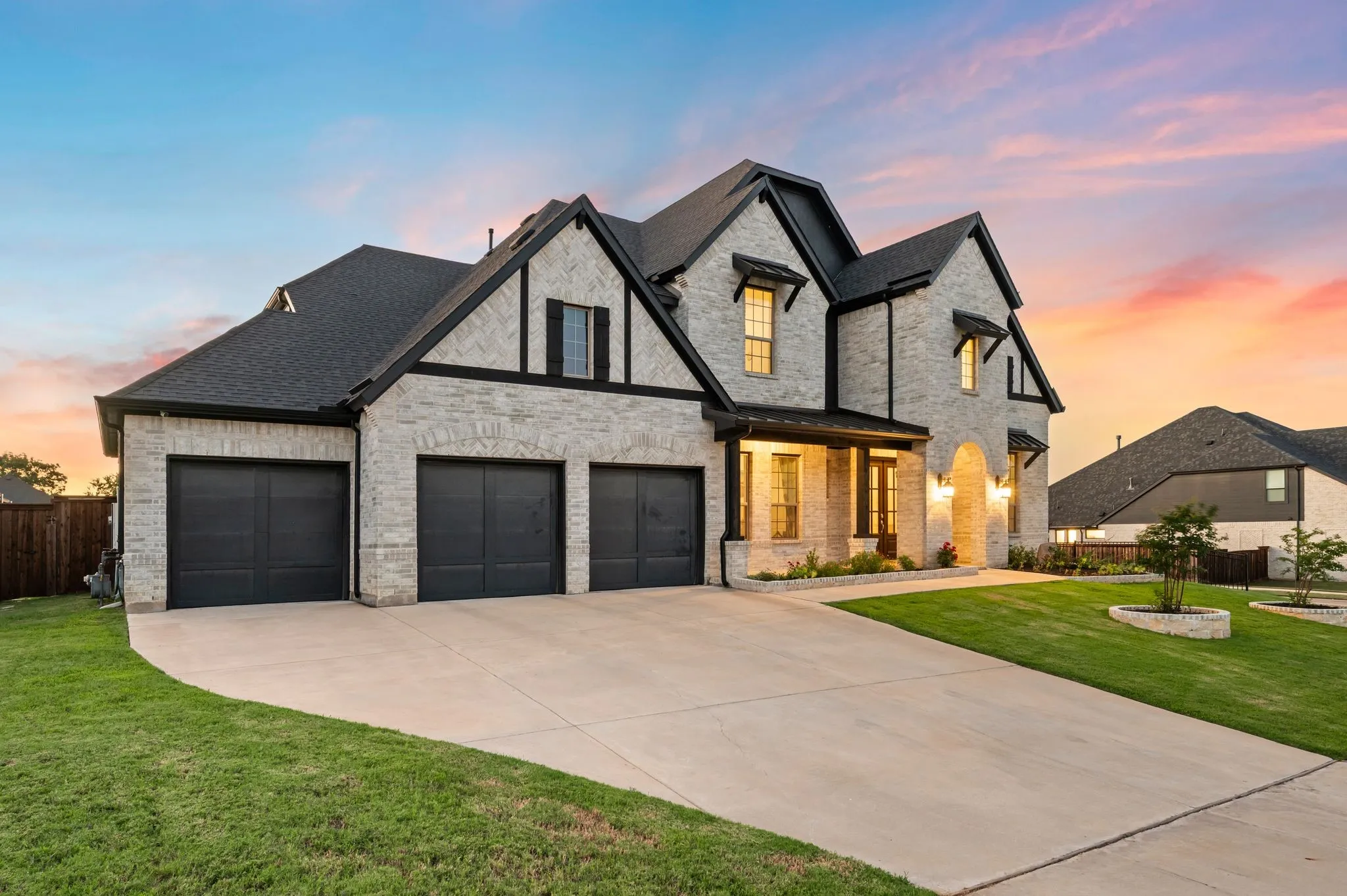 Single Family Residence For Sale in Tarrant County , 1902 Hamilton Park Drive, Mansfield, Texas 76063, 5 Bedroom, 5 Bathroom, 4 Garage spaces, 4,465 Sqft, built in 2023, mls#21289165, Real Estate Agent in Mansfield, Homes For Sale in Tarrant county, Homes For Sale in Mansfield, Realtor in Mansfield Texas, Real Estate Brokerage Independent Realty Texas, Luminita Cordes Realtor