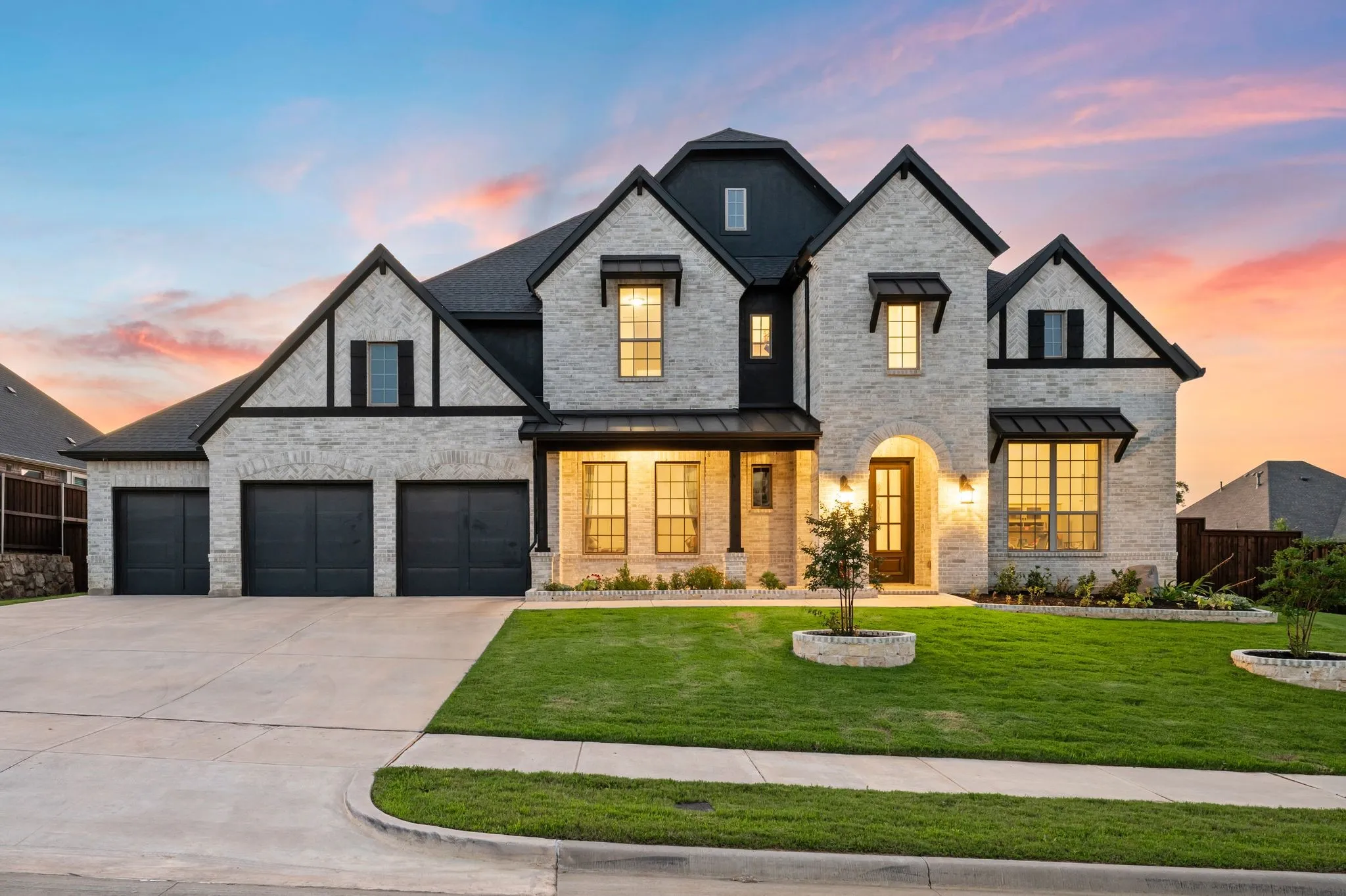 Single Family Residence For Sale in Tarrant County , 1902 Hamilton Park Drive, Mansfield, Texas 76063, 5 Bedroom, 5 Bathroom, 4 Garage spaces, 4,465 Sqft, built in 2023, mls#21289165, Real Estate Agent in Mansfield, Homes For Sale in Tarrant county, Homes For Sale in Mansfield, Realtor in Mansfield Texas, Real Estate Brokerage Independent Realty Texas, Luminita Cordes Realtor