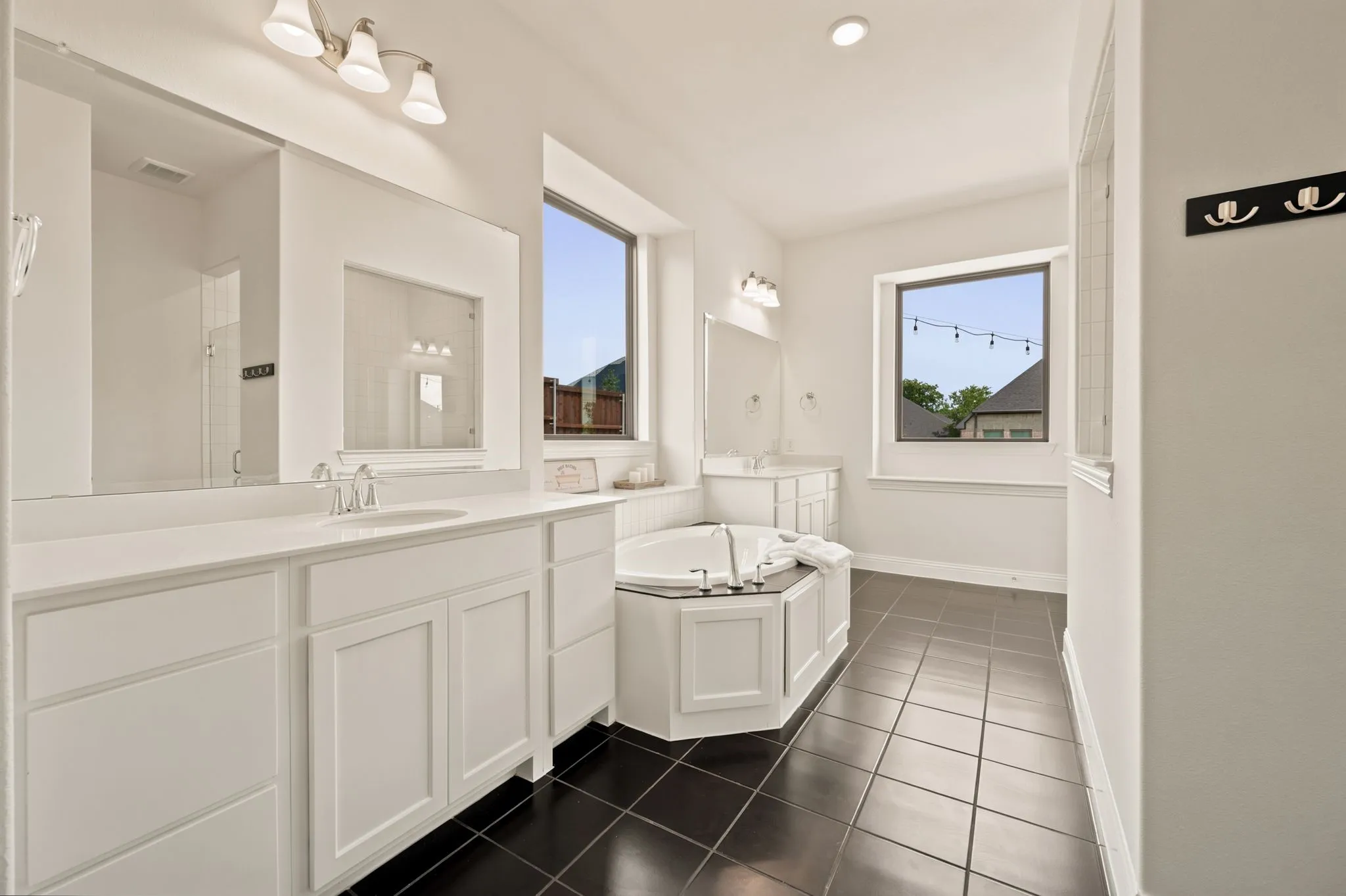 Single Family Residence For Sale in Tarrant County , 1902 Hamilton Park Drive, Mansfield, Texas 76063, 5 Bedroom, 5 Bathroom, 4 Garage spaces, 4,465 Sqft, built in 2023, mls#21289165, Real Estate Agent in Mansfield, Homes For Sale in Tarrant county, Homes For Sale in Mansfield, Realtor in Mansfield Texas, Real Estate Brokerage Independent Realty Texas, Luminita Cordes Realtor