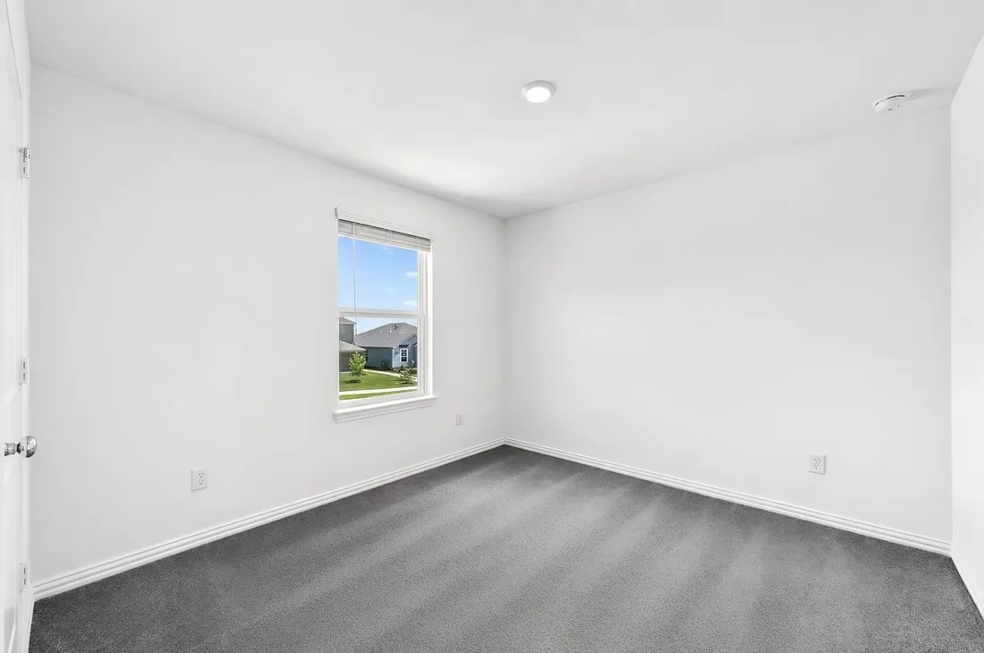 2620 Glacier Road ~ Ready Now!
