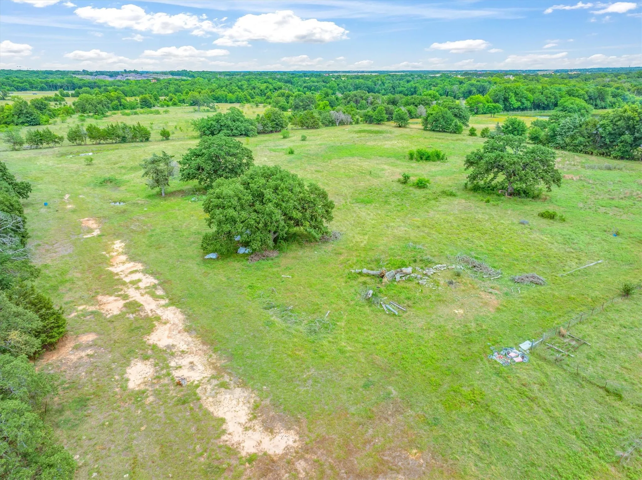 Ranch For Sale in Kaufman County , 1576 County Road 303, Terrell, Texas 75160, 0, 0, Garage spaces, 0 Sqft, built in 1980, Price $1,125,000, mls#21283890, Real Estate Agent in Terrell, Homes For Sale in Kaufman county, Homes For Sale in Terrell, Realtor in Terrell Texas, Real Estate Brokerage Independent Realty Texas, Luminita Cordes Realtor
