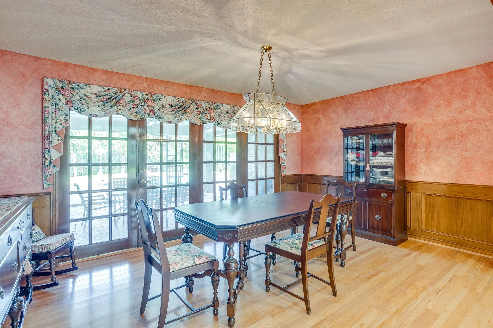 Formal Dining, Doors to Patio
