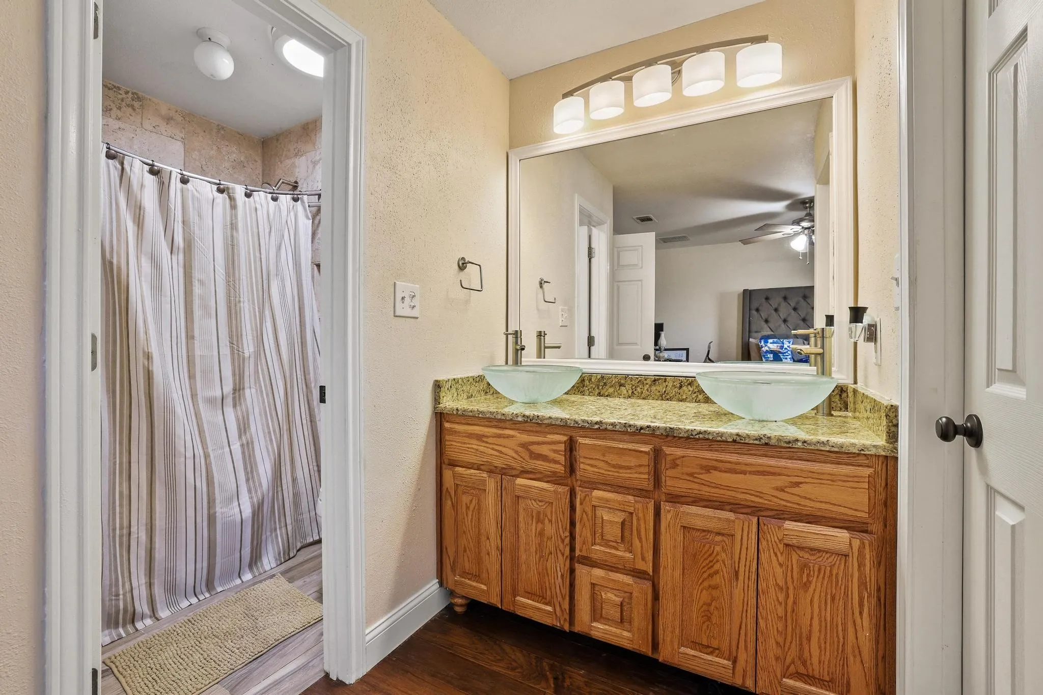 Single Family Residence For Sale in Grayson County , 315 Preston Glen, Gunter, Texas 75058, 3 Bedroom, 2 Bathroom, 3 Garage spaces, 1,428 Sqft, built in 1996, mls#21284848, Real Estate Agent in Gunter, Homes For Sale in Grayson county, Homes For Sale in Gunter, Realtor in Gunter Texas, Real Estate Brokerage Independent Realty Texas, Luminita Cordes Realtor