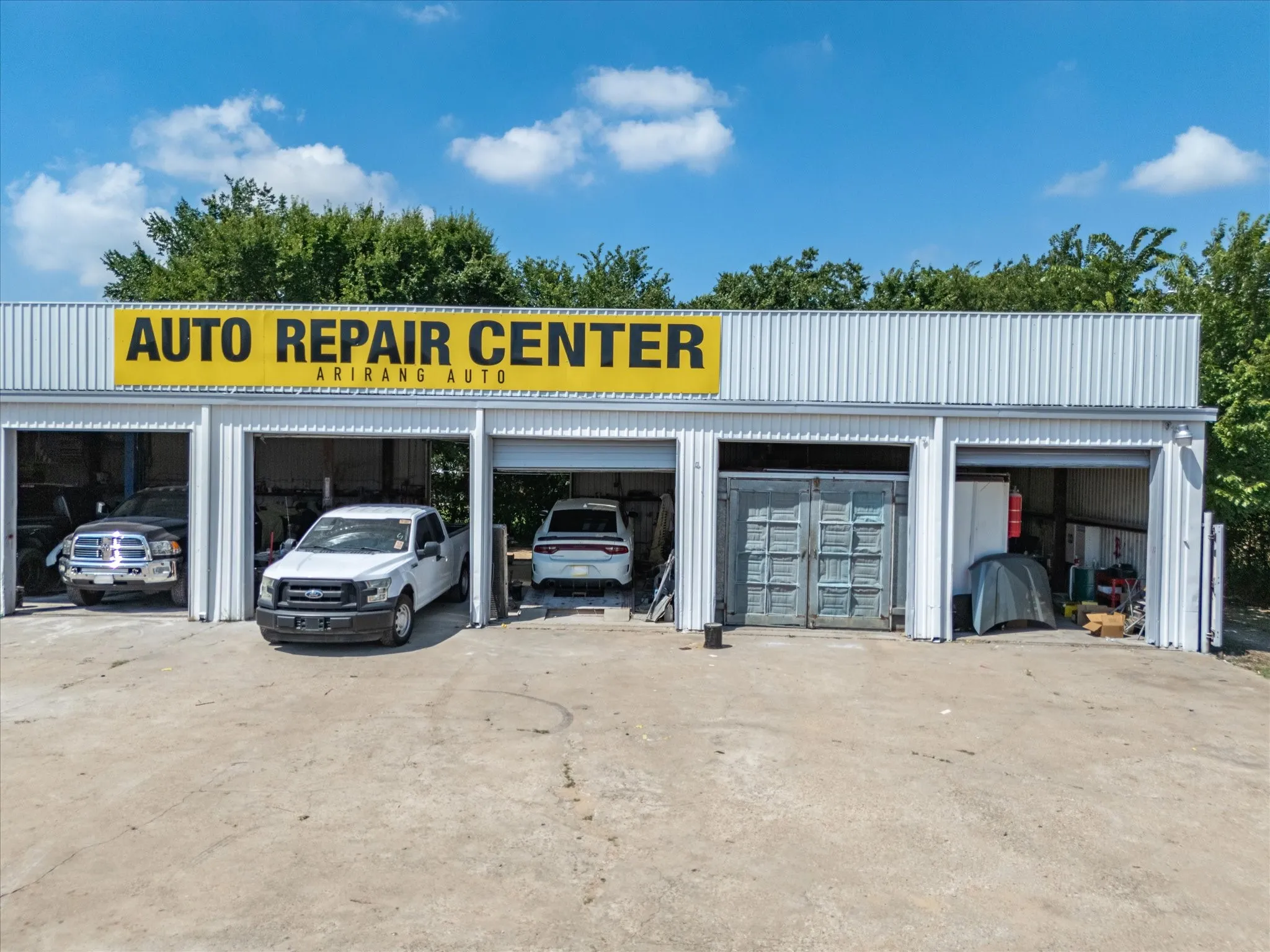 Industrial For Sale in Tarrant County , 416 E Kennedale Parkway, Kennedale, Texas 76060, 0, 0, Garage spaces, 0 Sqft, built in 1981, Price $1,050,000, mls#21290264, Real Estate Agent in Kennedale, Homes For Sale in Tarrant county, Homes For Sale in Kennedale, Realtor in Kennedale Texas, Real Estate Brokerage Independent Realty Texas, Luminita Cordes Realtor