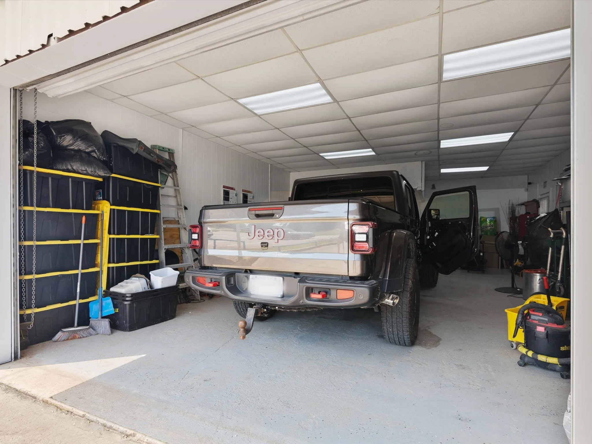 Industrial For Sale in Tarrant County , 416 E Kennedale Parkway, Kennedale, Texas 76060, 0, 0, Garage spaces, 0 Sqft, built in 1981, Price $1,050,000, mls#21290264, Real Estate Agent in Kennedale, Homes For Sale in Tarrant county, Homes For Sale in Kennedale, Realtor in Kennedale Texas, Real Estate Brokerage Independent Realty Texas, Luminita Cordes Realtor