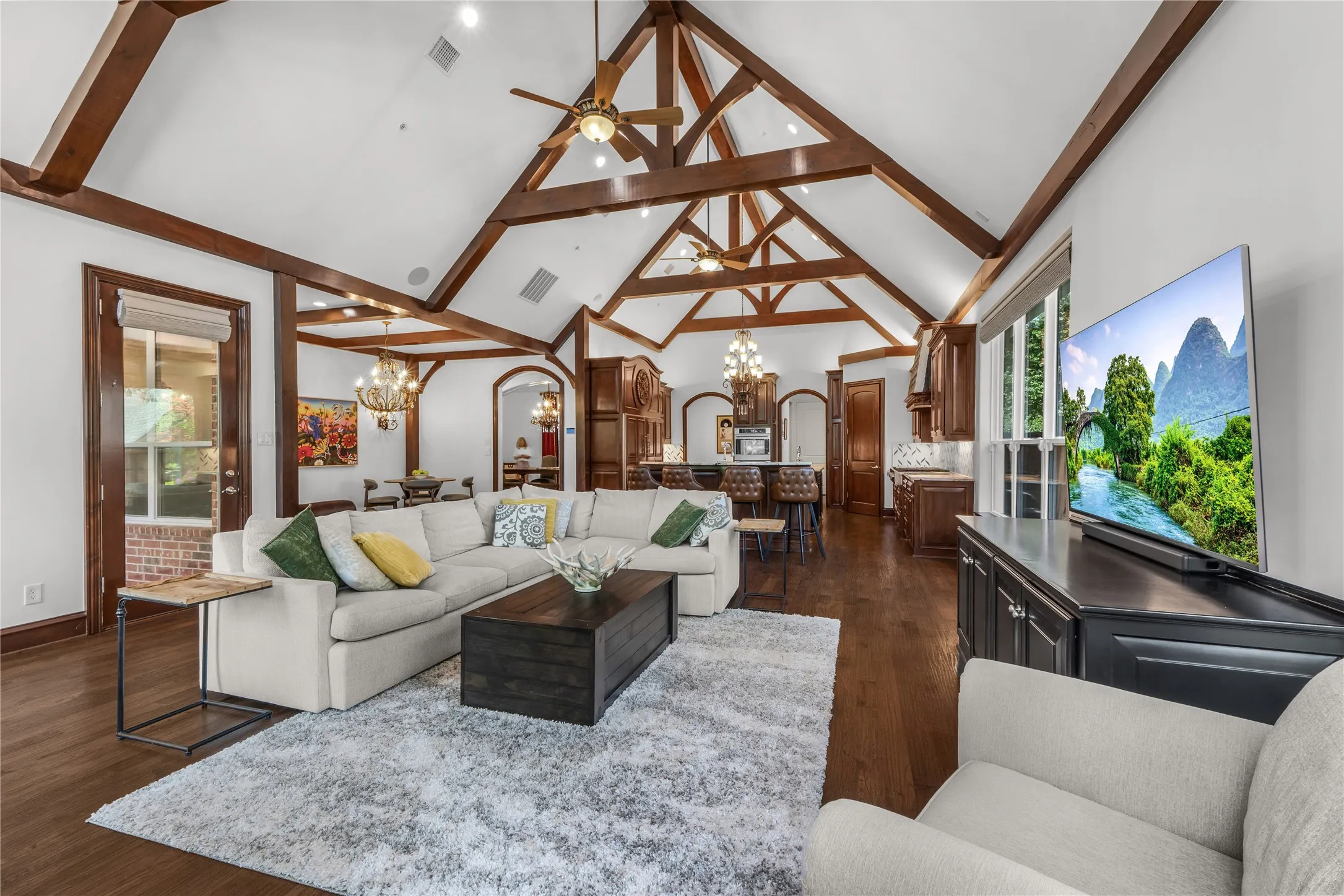 Single Family Residence For Sale in Tarrant County , 7205 Vanguard Court, Colleyville, Texas 76034, 5 Bedroom, 6 Bathroom, 3 Garage spaces, 6,502 Sqft, built in 2005, mls#21281613, Real Estate Agent in Colleyville, Homes For Sale in Tarrant county, Homes For Sale in Colleyville, Realtor in Colleyville Texas, Real Estate Brokerage Independent Realty Texas, Luminita Cordes Realtor