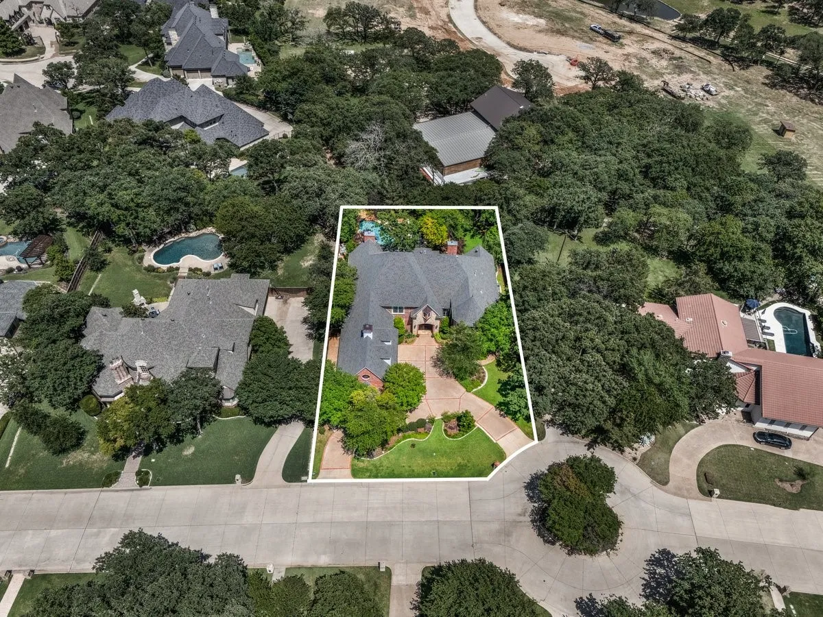Single Family Residence For Sale in Tarrant County , 7205 Vanguard Court, Colleyville, Texas 76034, 5 Bedroom, 6 Bathroom, 3 Garage spaces, 6,502 Sqft, built in 2005, mls#21281613, Real Estate Agent in Colleyville, Homes For Sale in Tarrant county, Homes For Sale in Colleyville, Realtor in Colleyville Texas, Real Estate Brokerage Independent Realty Texas, Luminita Cordes Realtor