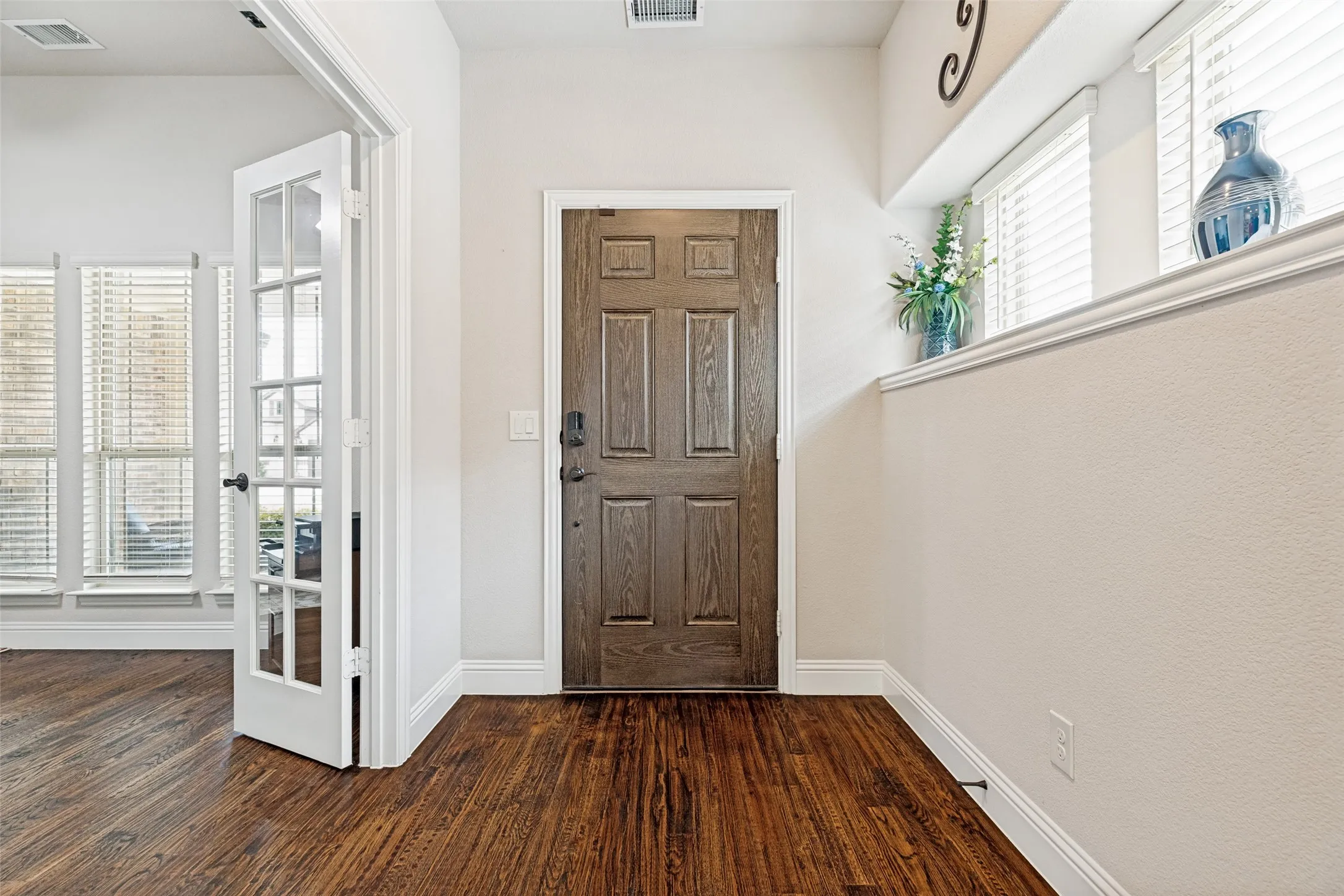 Single Family Residence For Sale in Collin County , 902 Lyndhurst Drive, Anna, Texas 75409, 3 Bedroom, 2 Bathroom, 2 Garage spaces, 1,840 Sqft, built in 2020, mls#21287990, Real Estate Agent in Anna, Homes For Sale in Collin county, Homes For Sale in Anna, Realtor in Anna Texas, Real Estate Brokerage Independent Realty Texas, Luminita Cordes Realtor