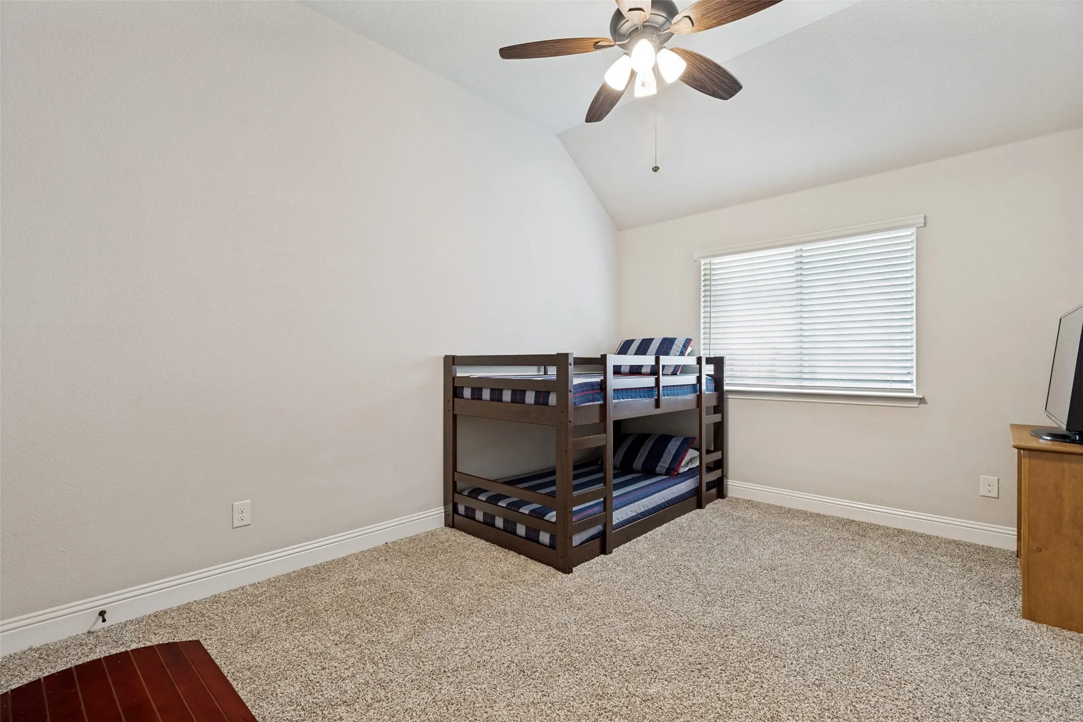 Single Family Residence For Sale in Collin County , 902 Lyndhurst Drive, Anna, Texas 75409, 3 Bedroom, 2 Bathroom, 2 Garage spaces, 1,840 Sqft, built in 2020, mls#21287990, Real Estate Agent in Anna, Homes For Sale in Collin county, Homes For Sale in Anna, Realtor in Anna Texas, Real Estate Brokerage Independent Realty Texas, Luminita Cordes Realtor