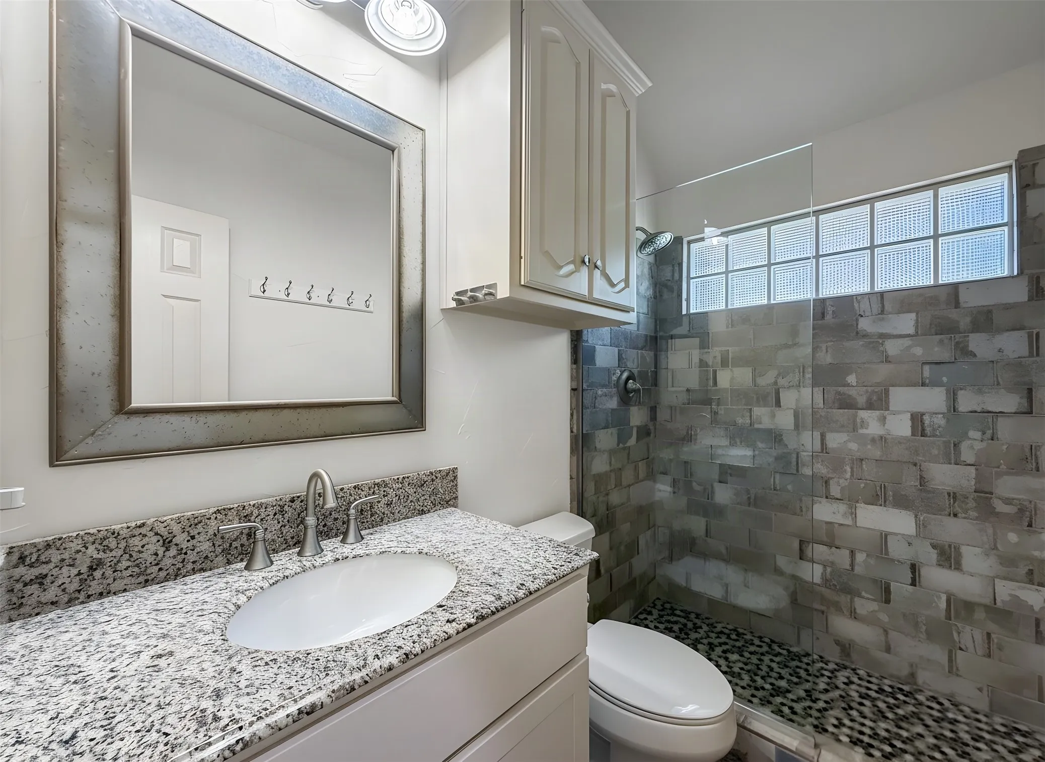 Single Family Residence For Sale in Denton County , 3508 Buckingham Drive, Corinth, Texas 76210, 4 Bedroom, 4 Bathroom, 3 Garage spaces, 3,792 Sqft, built in 1998, mls#21286987, Real Estate Agent in Corinth, Homes For Sale in Denton county, Homes For Sale in Corinth, Realtor in Corinth Texas, Real Estate Brokerage Independent Realty Texas, Luminita Cordes Realtor