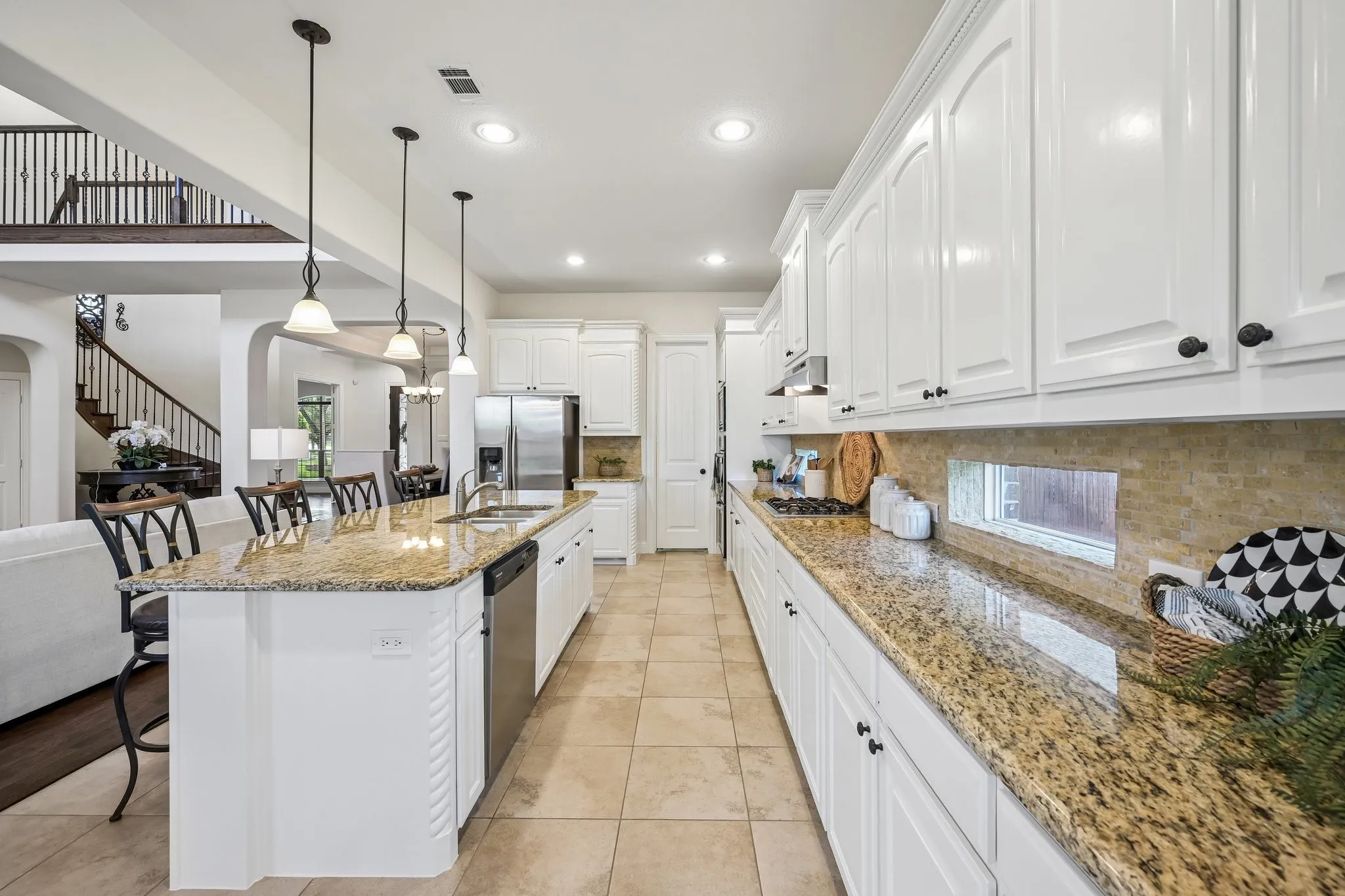 Single Family Residence For Sale in Collin County , 6808 Saint Phils Street, Frisco, Texas 75035, 4 Bedrooms, 4 Bathrooms, 3 Garage spaces, 3,895 Sqft, built in 2012, Price $899,999, mls#21288915, Real Estate Agent in Frisco, Homes For Sale in Collin county, Homes For Sale in Frisco, Realtor in Frisco Texas, Real Estate Brokerage Independent Realty Texas, Luminita Cordes Realtor
