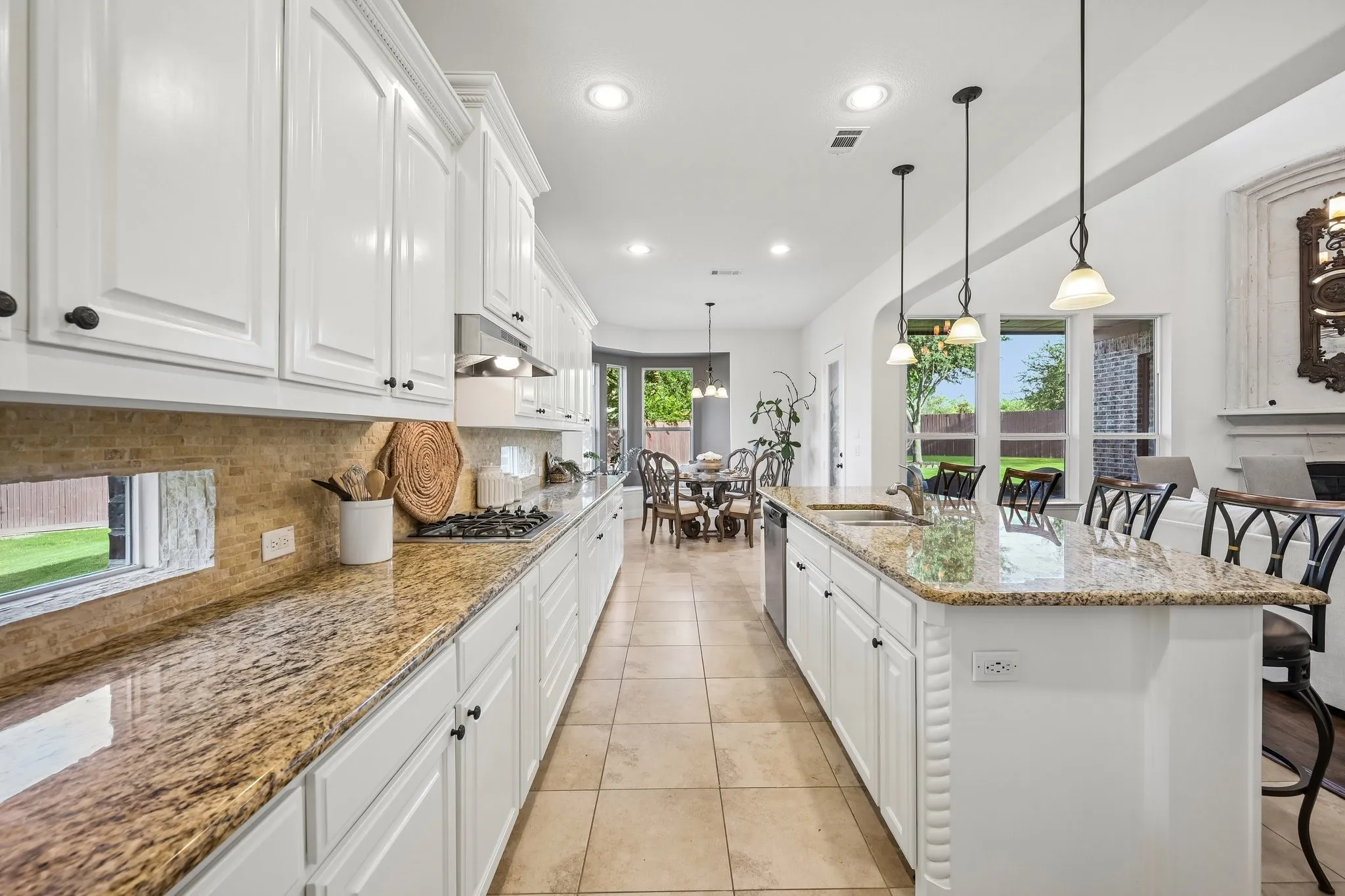 Single Family Residence For Sale in Collin County , 6808 Saint Phils Street, Frisco, Texas 75035, 4 Bedrooms, 4 Bathrooms, 3 Garage spaces, 3,895 Sqft, built in 2012, Price $899,999, mls#21288915, Real Estate Agent in Frisco, Homes For Sale in Collin county, Homes For Sale in Frisco, Realtor in Frisco Texas, Real Estate Brokerage Independent Realty Texas, Luminita Cordes Realtor