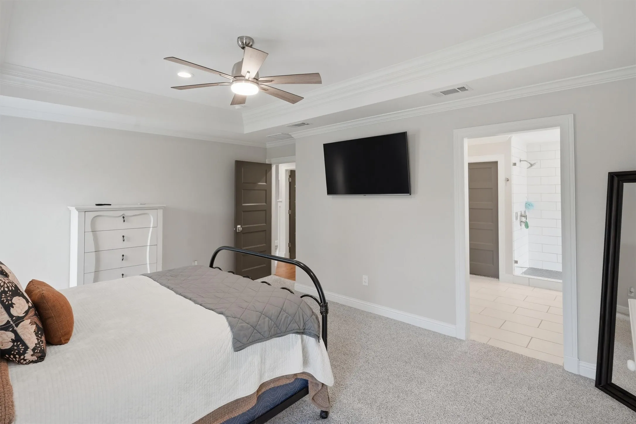Single Family Residence For Sale in Hood County , 9121 Bontura Road, Granbury, Texas 76049, 4 Bedroom, 4 Bathroom, 3 Garage spaces, 3,000 Sqft, built in 1990, mls#21287442, Real Estate Agent in Granbury, Homes For Sale in Hood county, Homes For Sale in Granbury, Realtor in Granbury Texas, Real Estate Brokerage Independent Realty Texas, Luminita Cordes Realtor