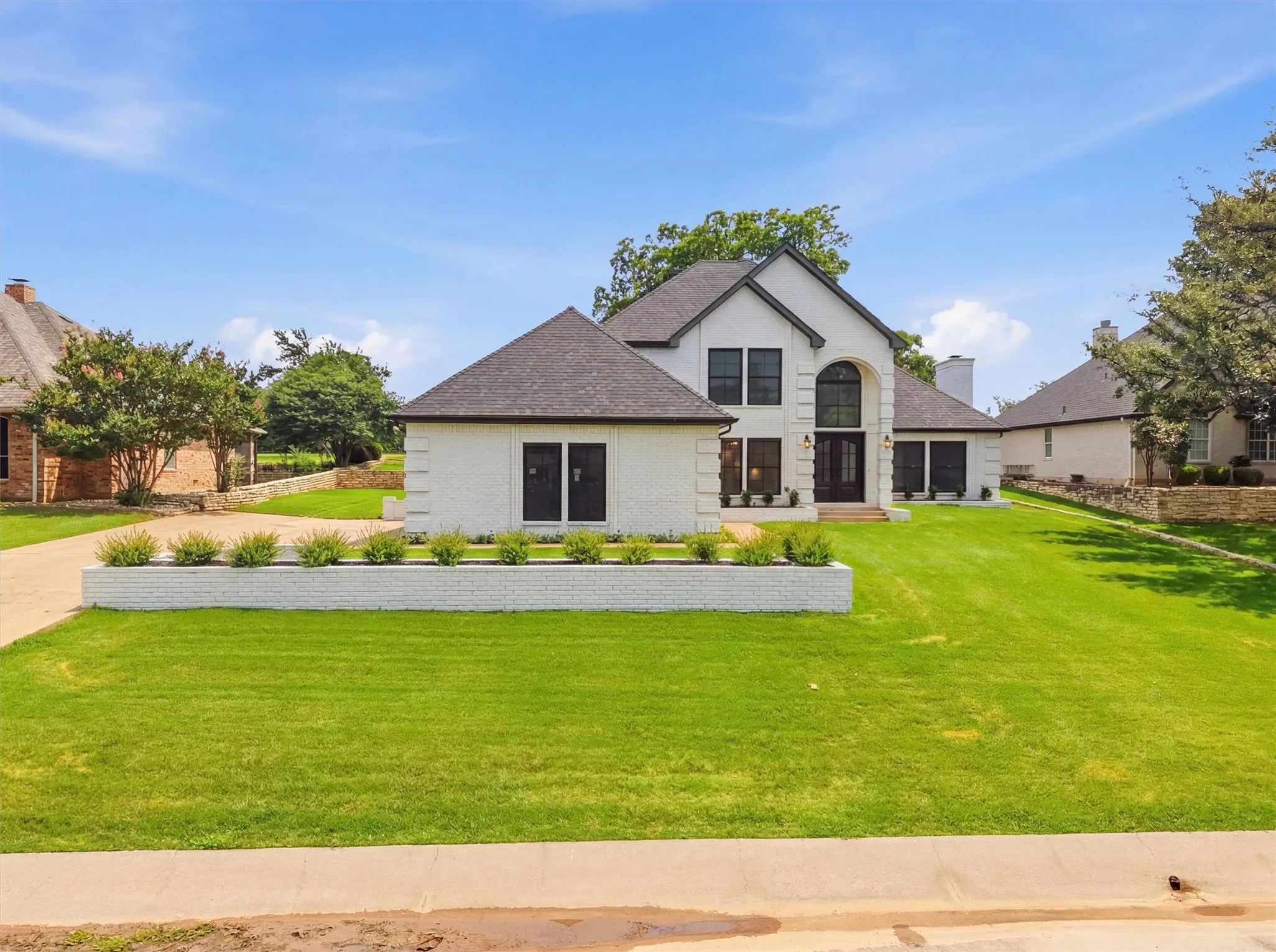 Single Family Residence For Sale in Hood County , 9121 Bontura Road, Granbury, Texas 76049, 4 Bedroom, 4 Bathroom, 3 Garage spaces, 3,000 Sqft, built in 1990, mls#21287442, Real Estate Agent in Granbury, Homes For Sale in Hood county, Homes For Sale in Granbury, Realtor in Granbury Texas, Real Estate Brokerage Independent Realty Texas, Luminita Cordes Realtor